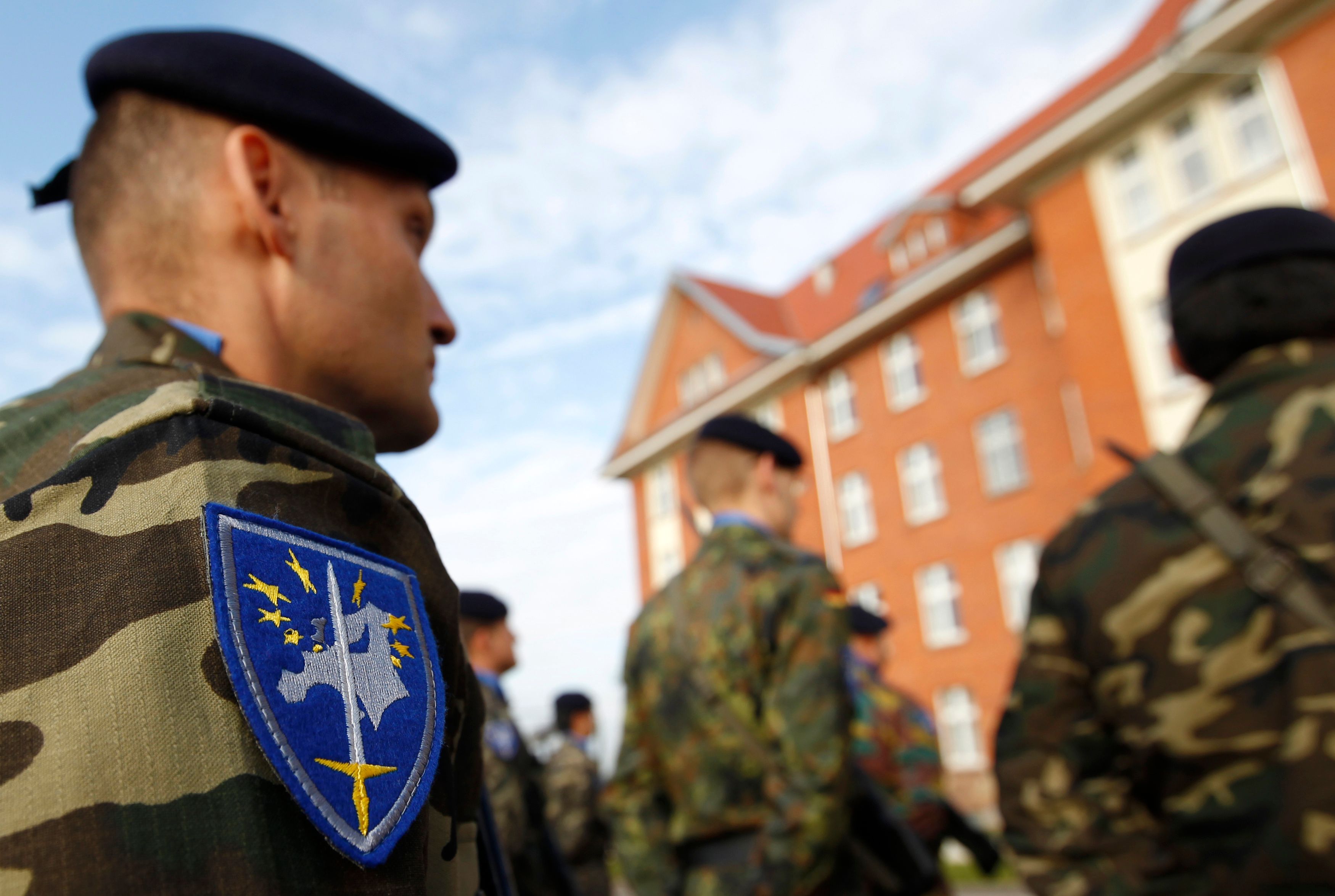 Der Eurocorps-Kommandant wurde abberufen.