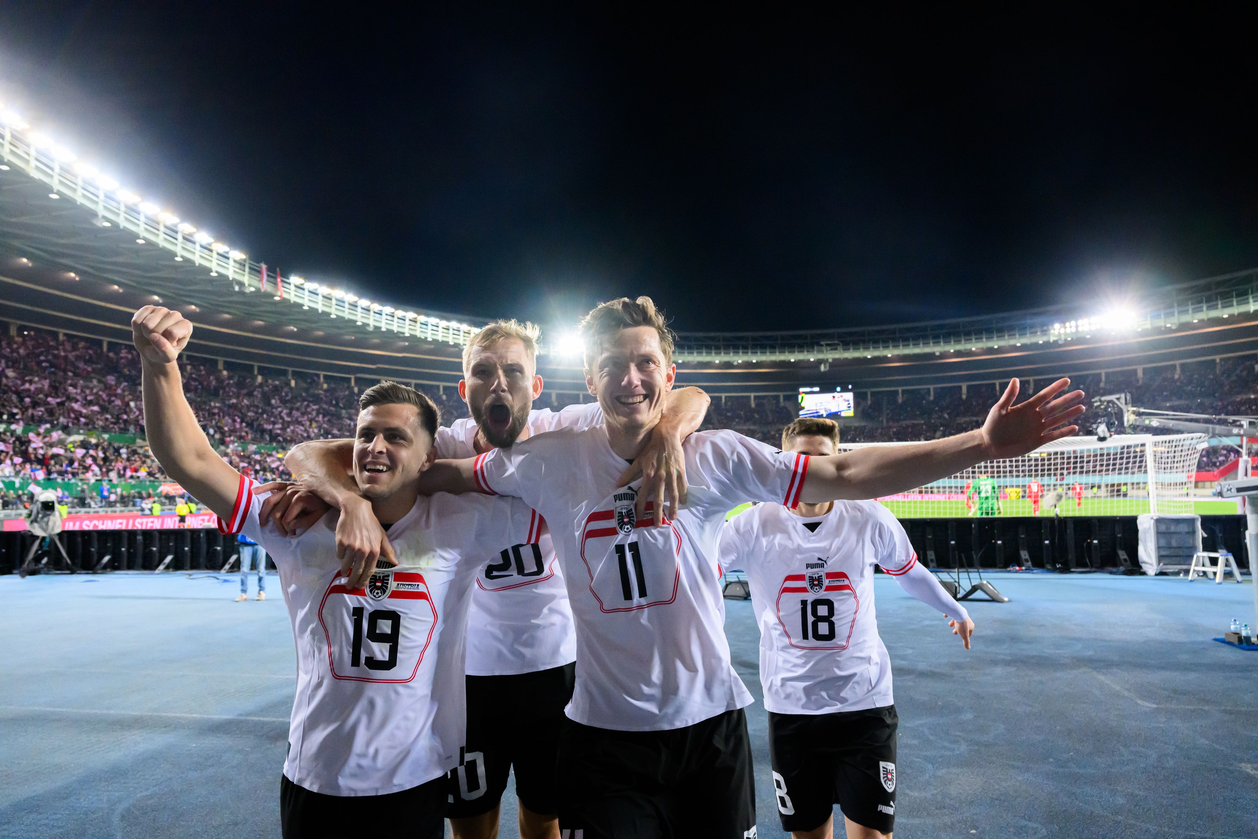 Österreichs Fußball-Nationalteam bejubelt den Sieg gegen die Türkei. 