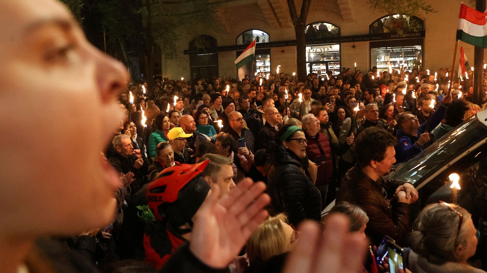 "Wir werden nicht zulassen, dass der größte politische und juristische Skandal der letzten dreißig Jahre vertuscht wird"