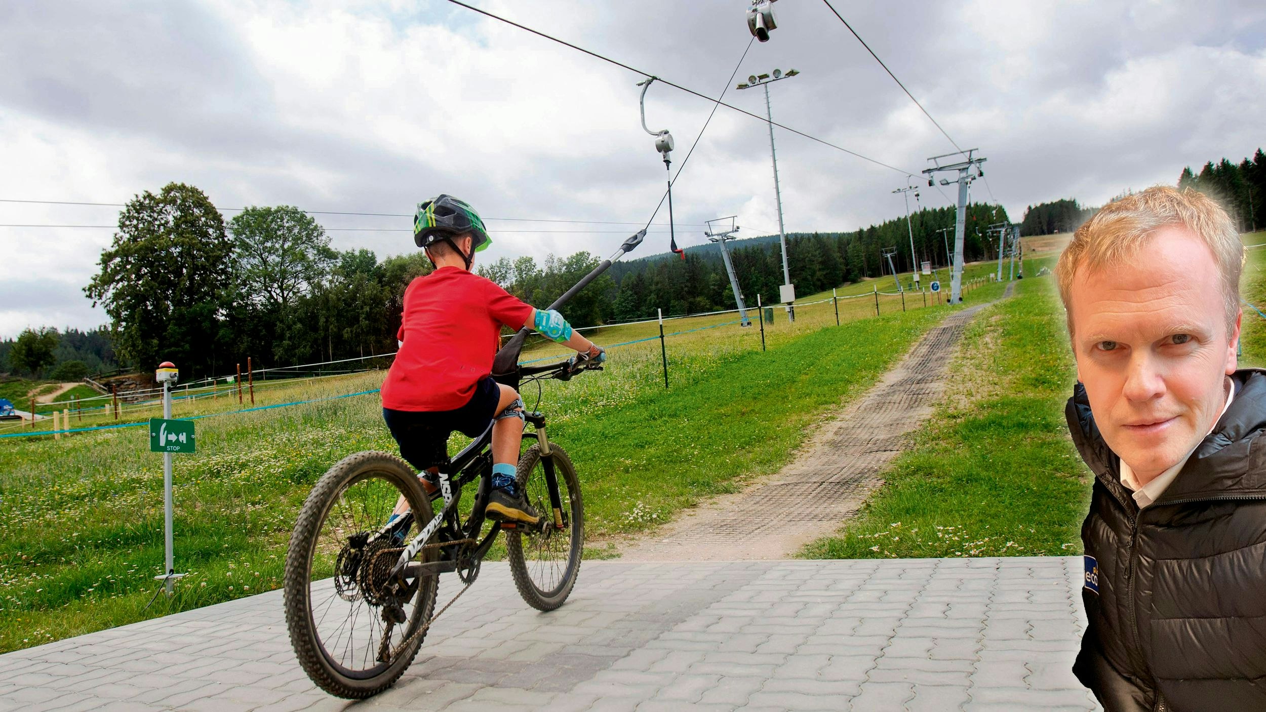 Experte Markus Redl verfasste seine Überlegungen in einem Buch (im Bild mit dem Bike-Lift in der „Wexl Arena“)
