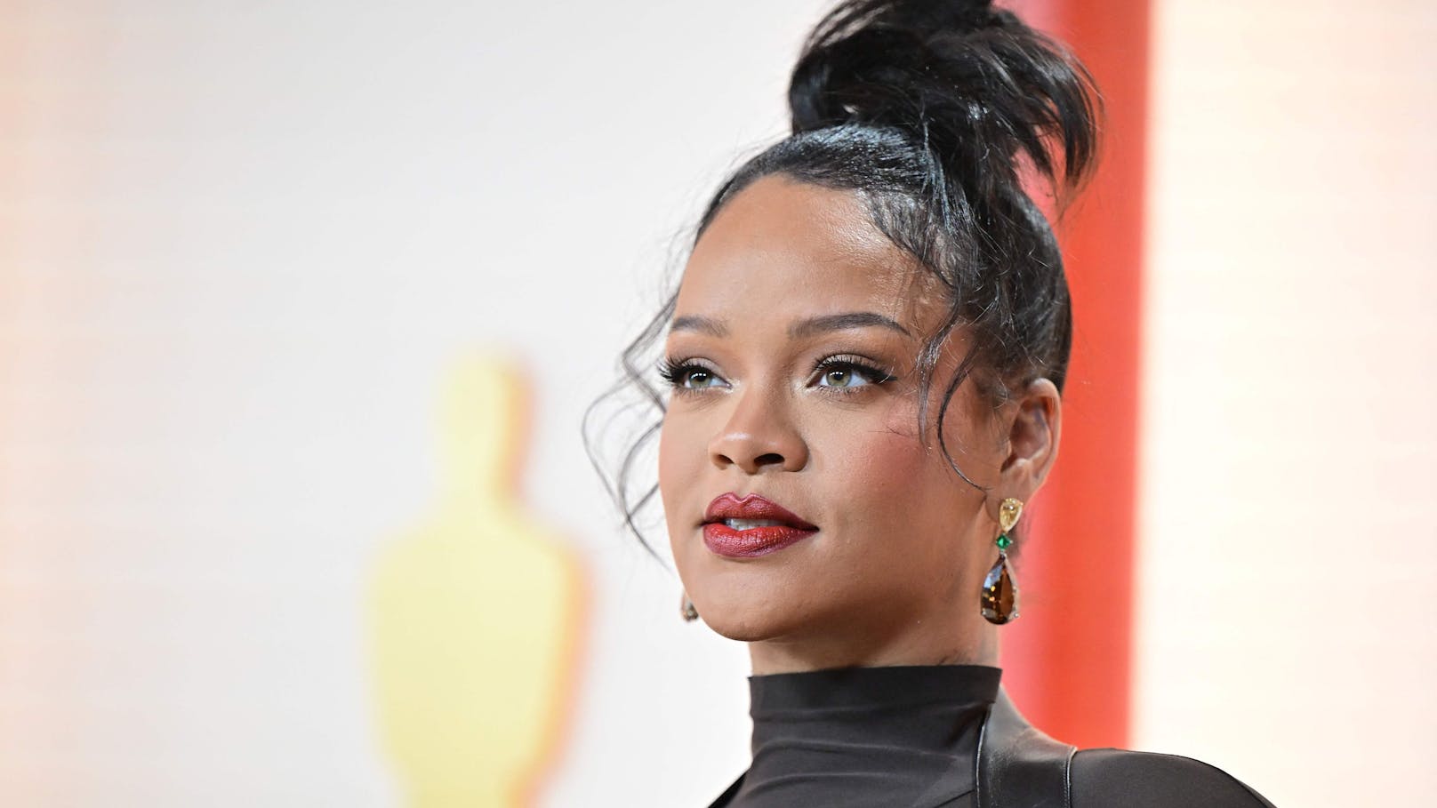 Plötzlich spricht Superstar Rihanna fließend Deutsch