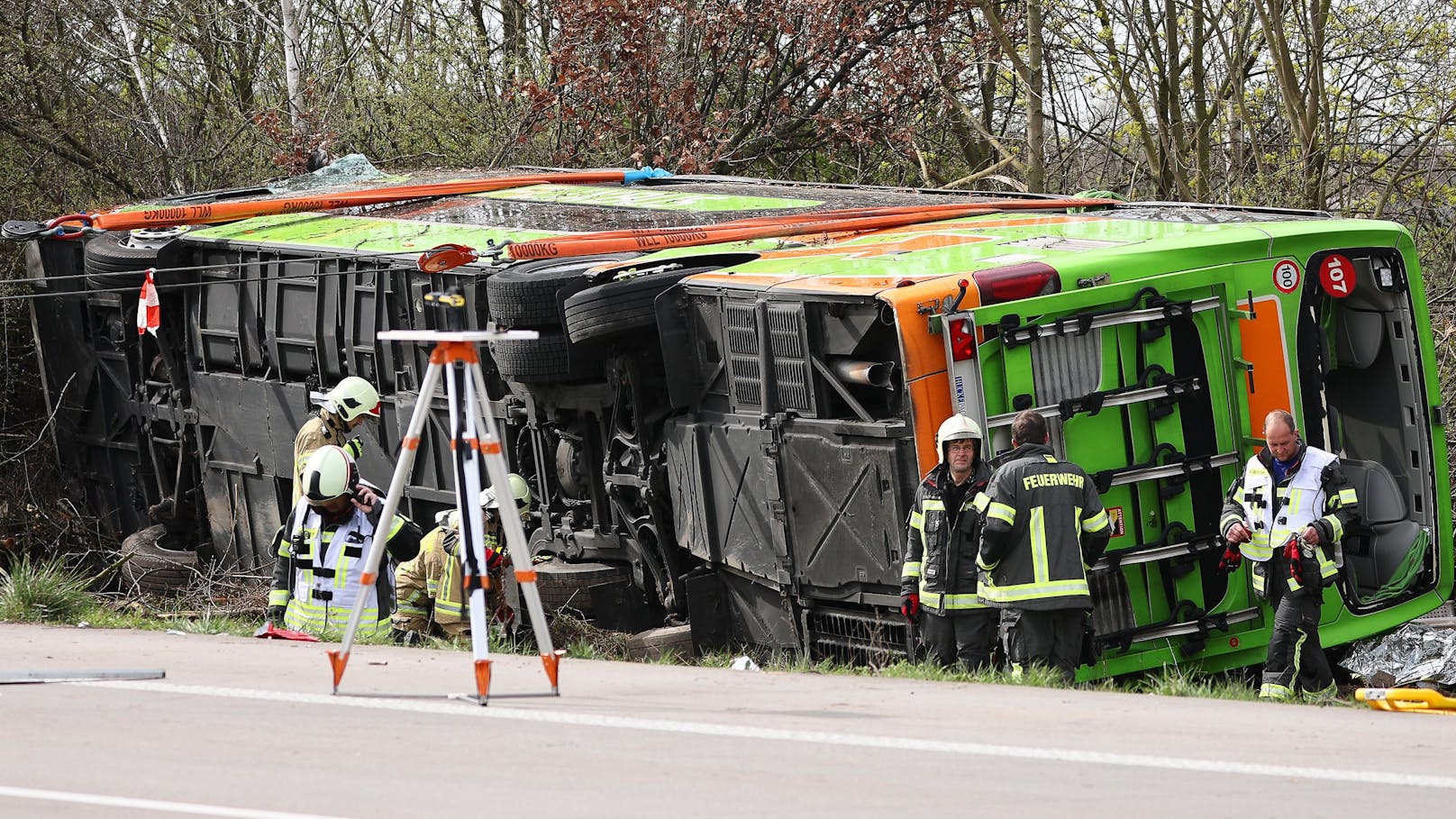 Busunternehmer gibt Passagieren Mitschuld an ihrem Tod