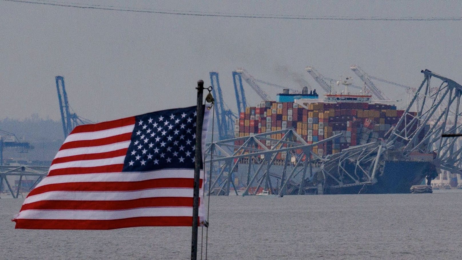 Nach dem Einsturz einer vierspurigen <strong>Francis-Scott-Key-Brücke</strong>&nbsp;in Baltimore im US-Bundesstaat Maryland wird vom Tod der 6 Vermissten ausgegangen.