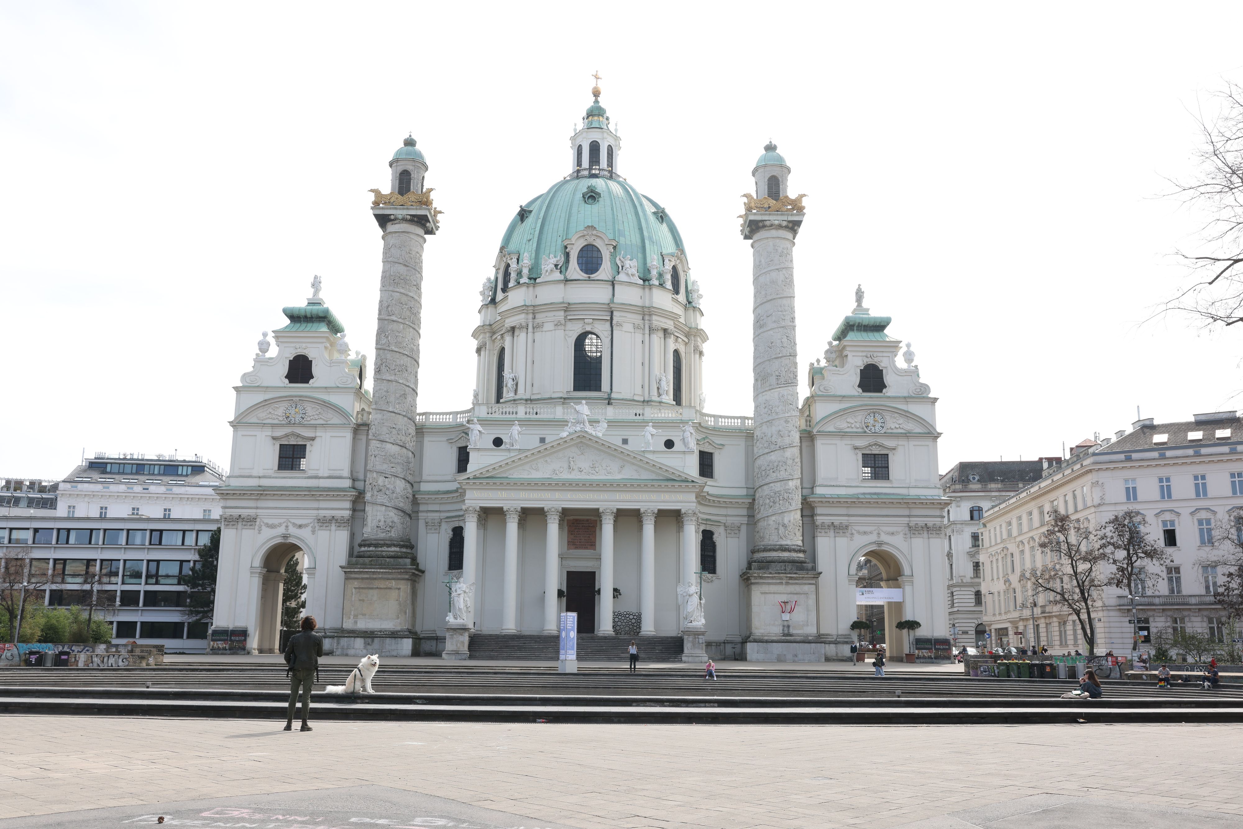 An der Karlskirche vorbeiradeln ist künftig nicht mehr möglich. Zumindest nicht, wenn man von der Fahrradstraße Argentinierstraße kommt. 