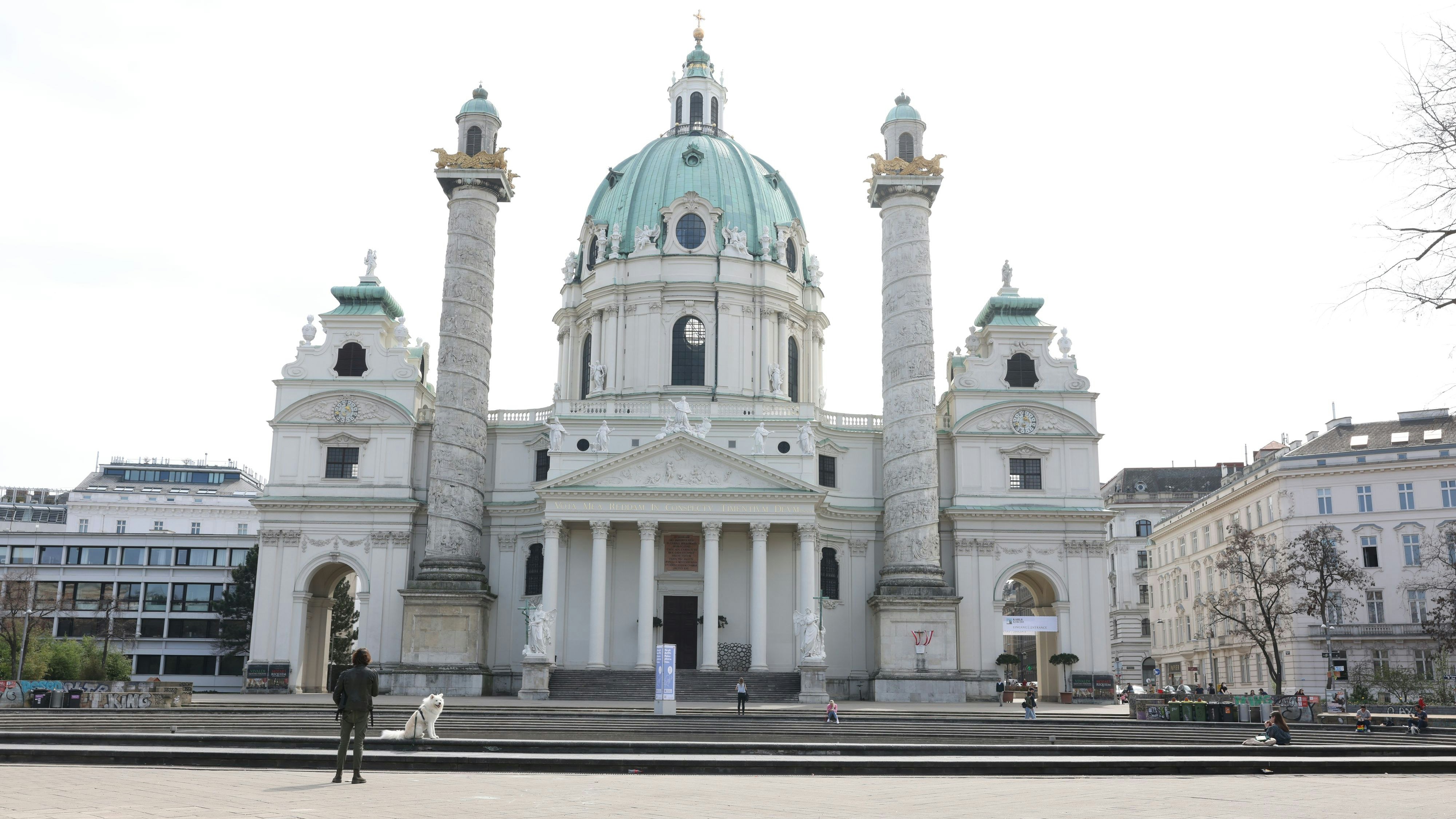 34 % der Befragten besuchen im Sommer Orte und Sehenswürdigkeiten in Wien.
