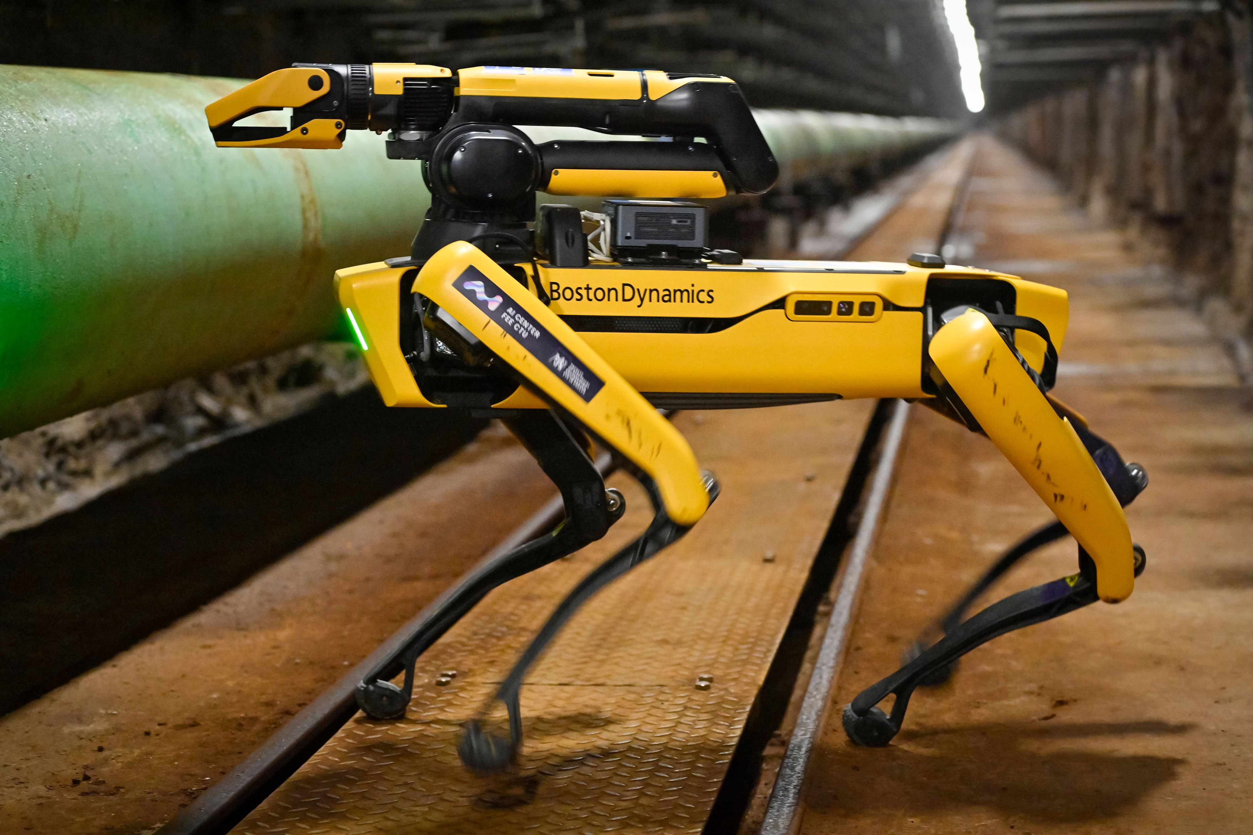 Der Roboterhund von Boston Dynamics im Einsatz (Symbolbild) 