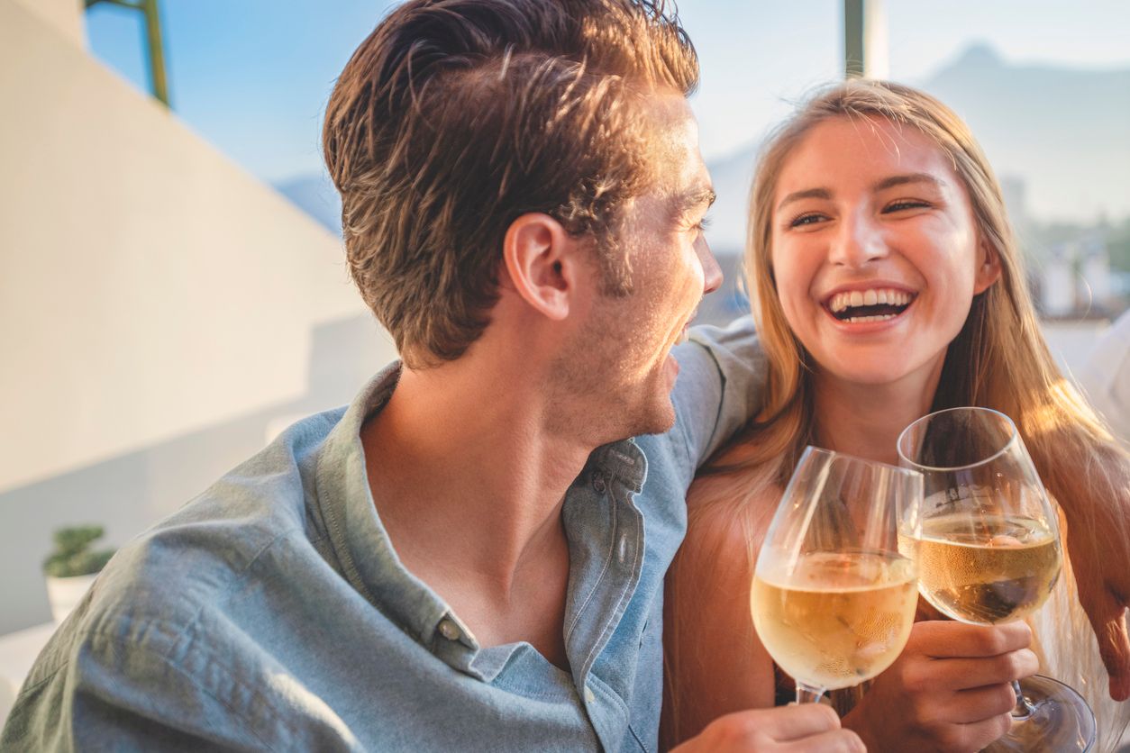 Nicht immer ein Grund zum Feiern: Hohe Preise in der Gastronomie belasten viele Konsumenten. (Symbolbild)