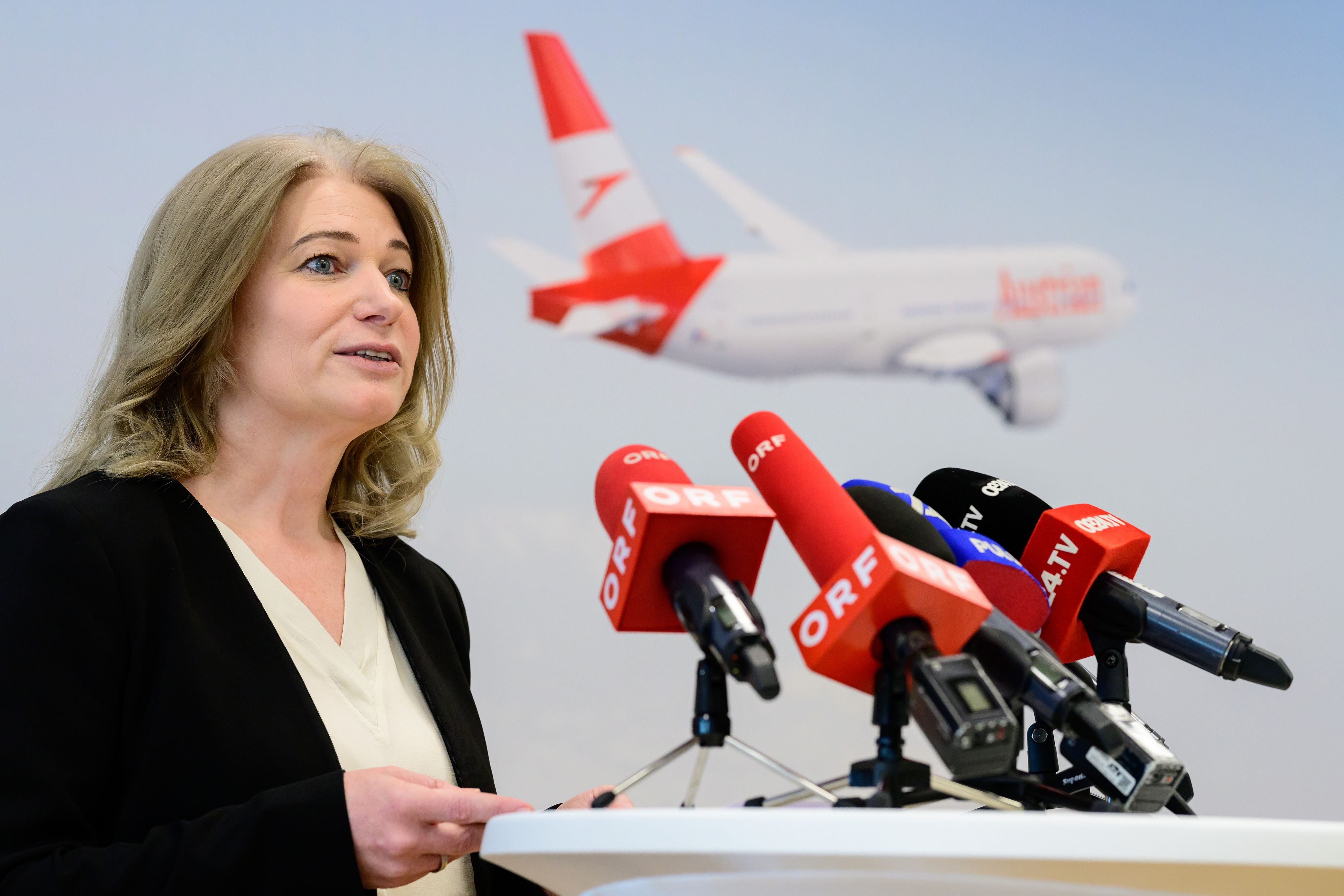 AUA-CEO Annette Mann am 28. März 2024 während eines Statements anlässlich des Streiks des Betriebsrats Bord und der Gewerkschaft vida am Flughafen Wien Schwechat.