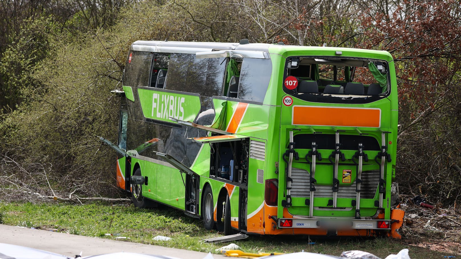 Crash mit 4 Toten – schwere Vorwürfe gegen Flixbus