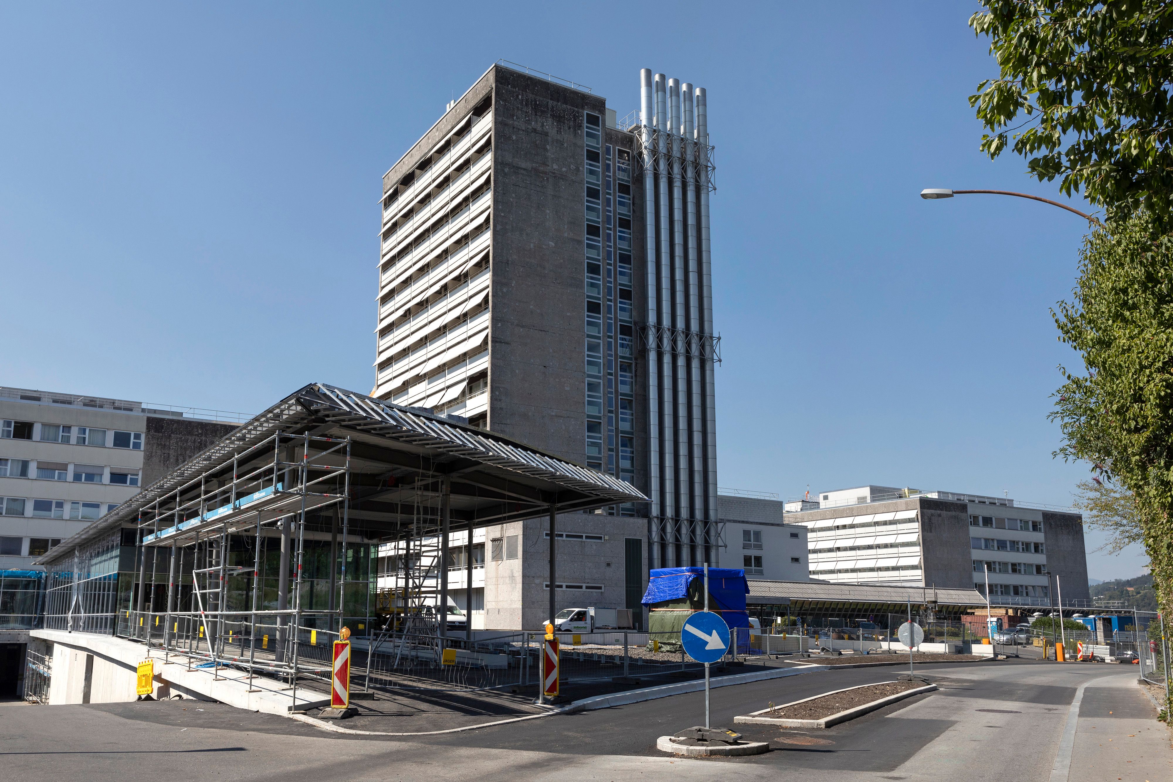Der verletzte Bub wurde in das Landeskrankenhaus Feldkirch gebracht.