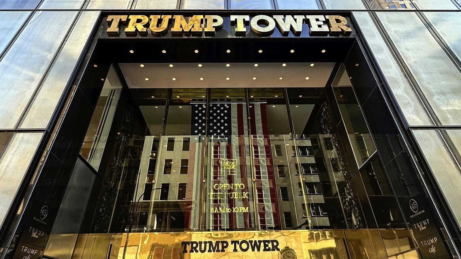 Im mit Blattgold verzierten Penthouse des Trump Towers hatte Barron schon als Baby eine ganze Etage für sich.