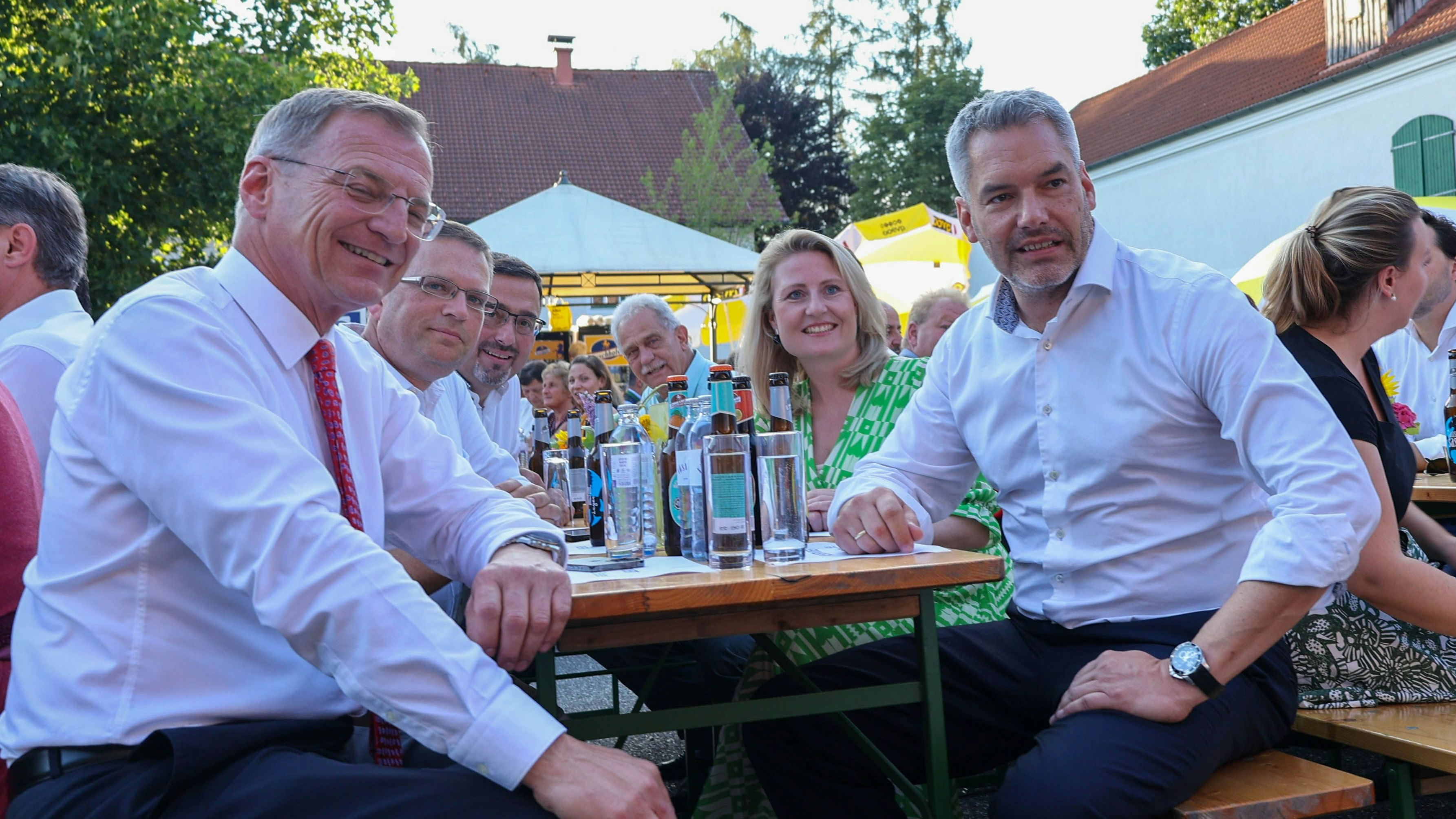 Start der ÖVP Sommertour 2022 in Oberösterreich: Landeshauptmann Thomas Stelzer, Bundeskanzler, Karl Nehammer, Ministerin Susanne Raab