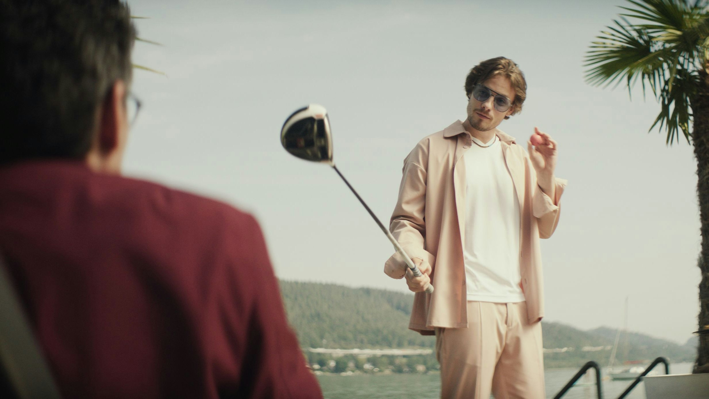 Als Johannes Bernik, Erbe einer Hotel-Dynastie am Wörthersee, ist Julian Waldner (er spielte Franz Klammer im Film "Klammer - Chasing the Line") zu sehen.