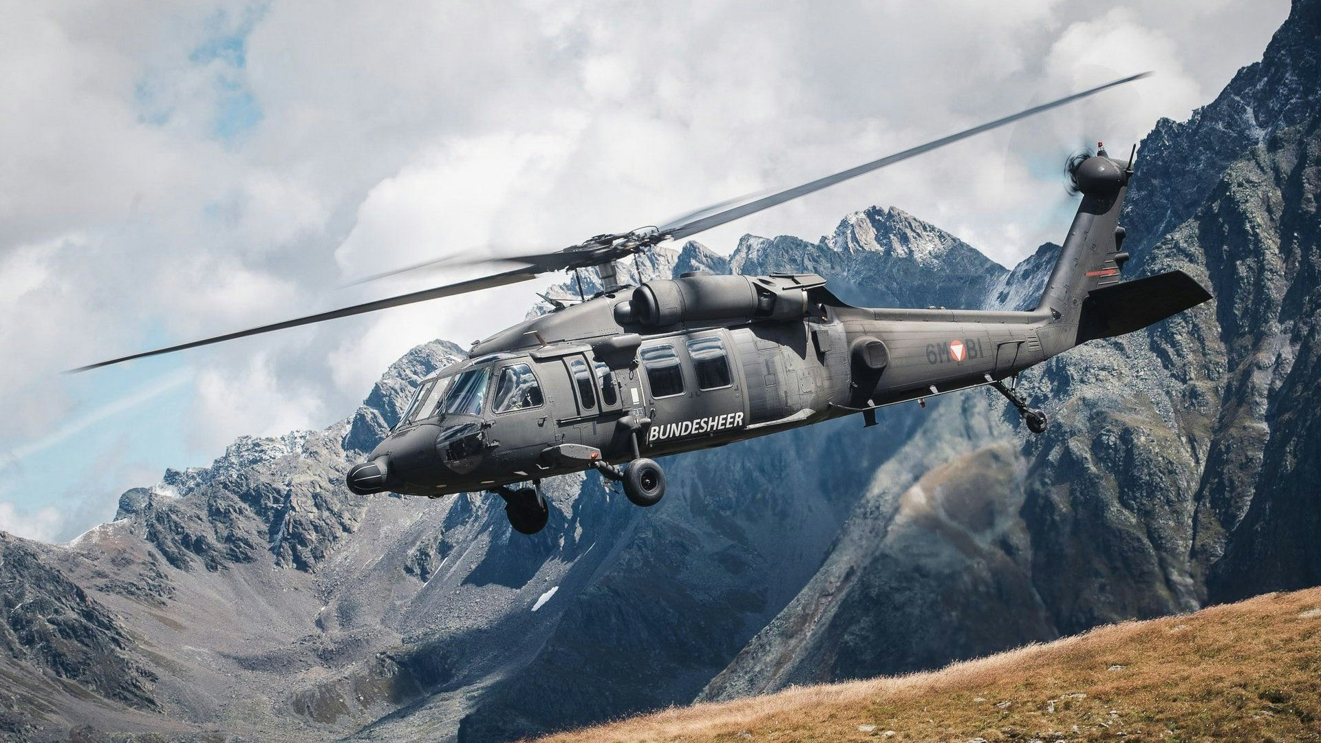 Ein S-70 "Black Hawk" Hubschrauber des Bundesheeres.