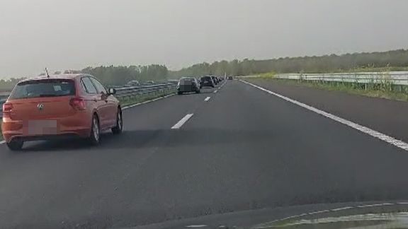 Der Autofahrer konnte die Manöver einiger Verkehrsteilnehmer überhaupt nicht verstehen.