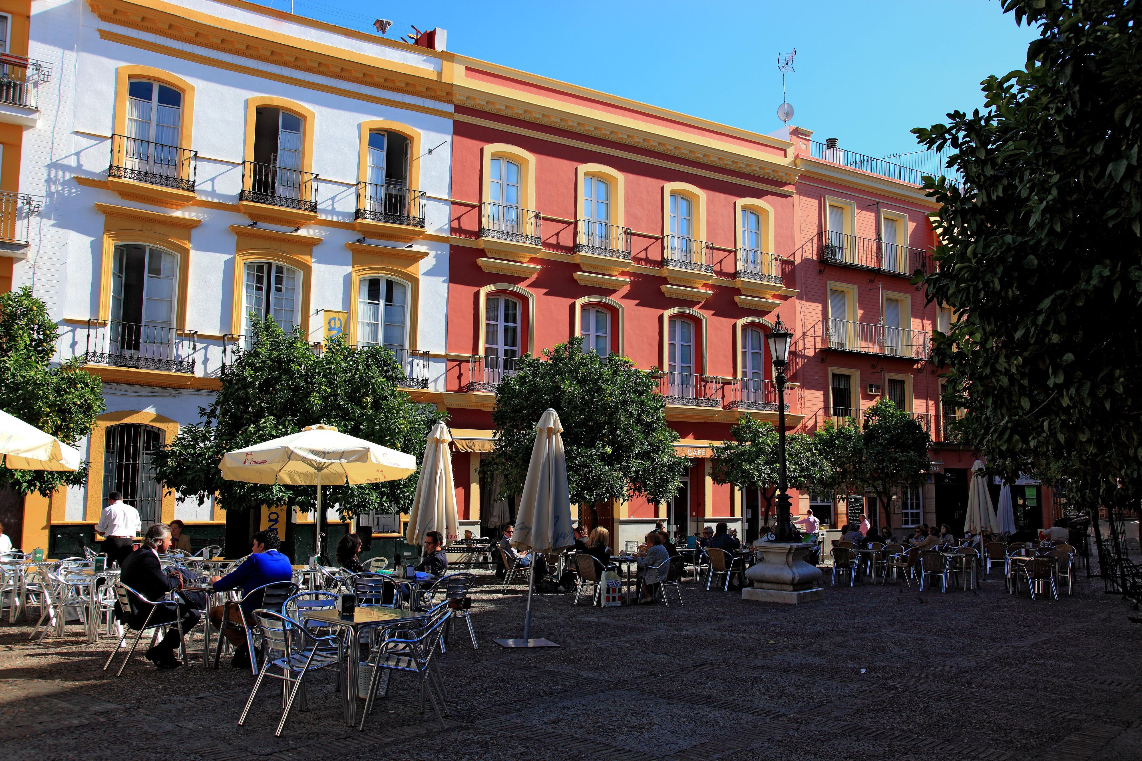 In Sevilla kann das Essen an manchen Tischen teurer sein, als an anderen.