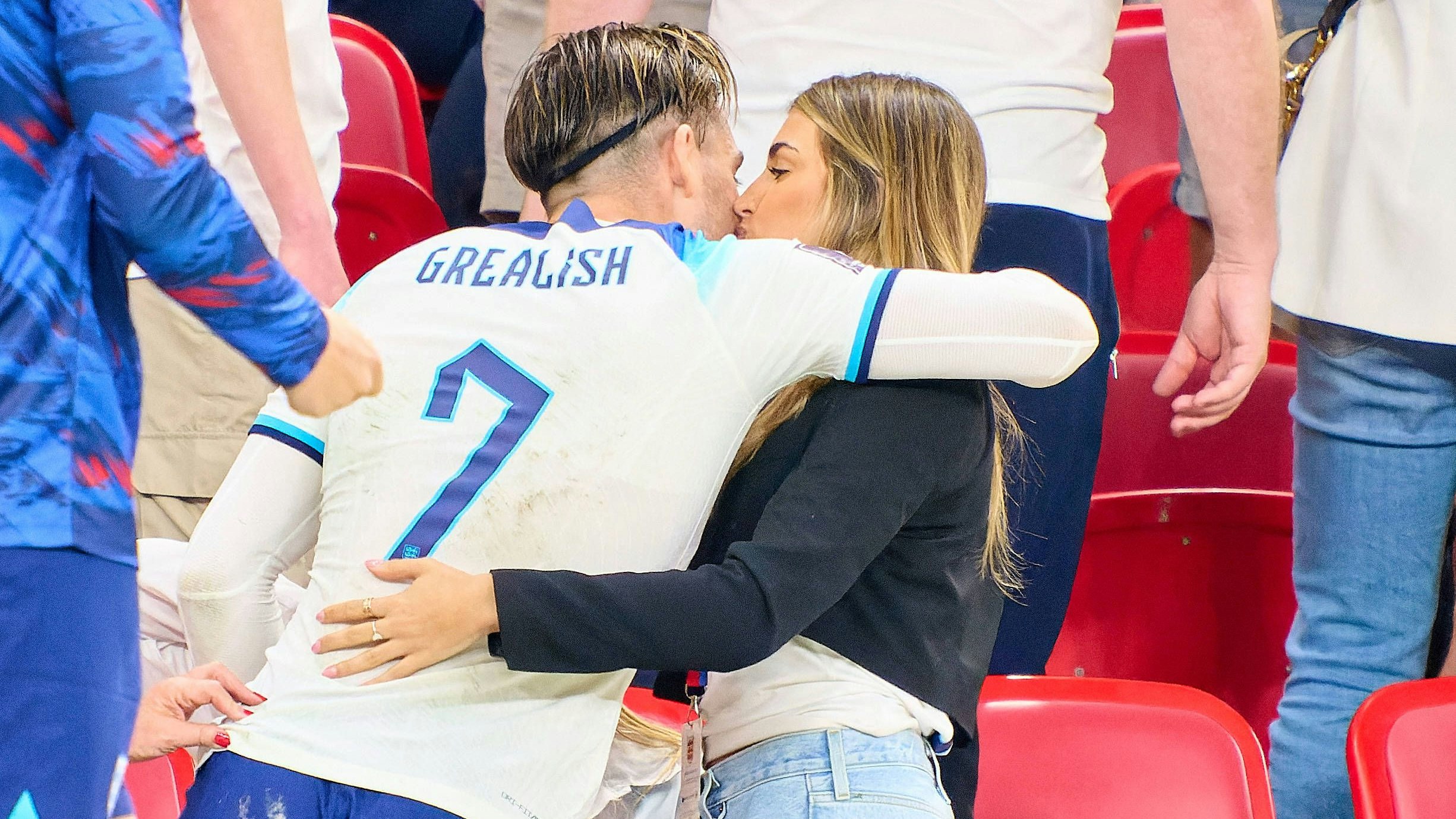 Die Spielerfrauen der Profis waren auch schon in Katar mit von der Partie.