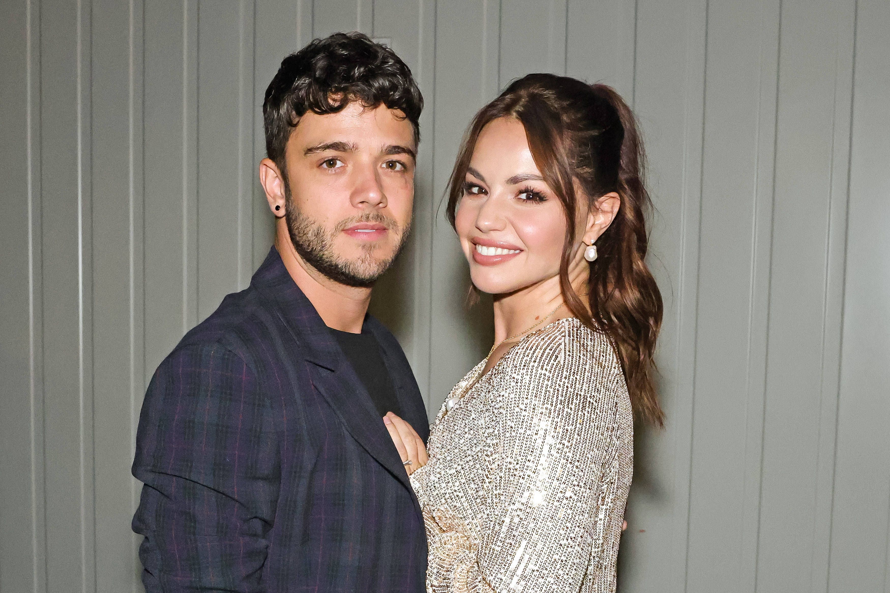 Luca Hänni gesteht vor seiner Christina, dass er Drogen genommen hat.