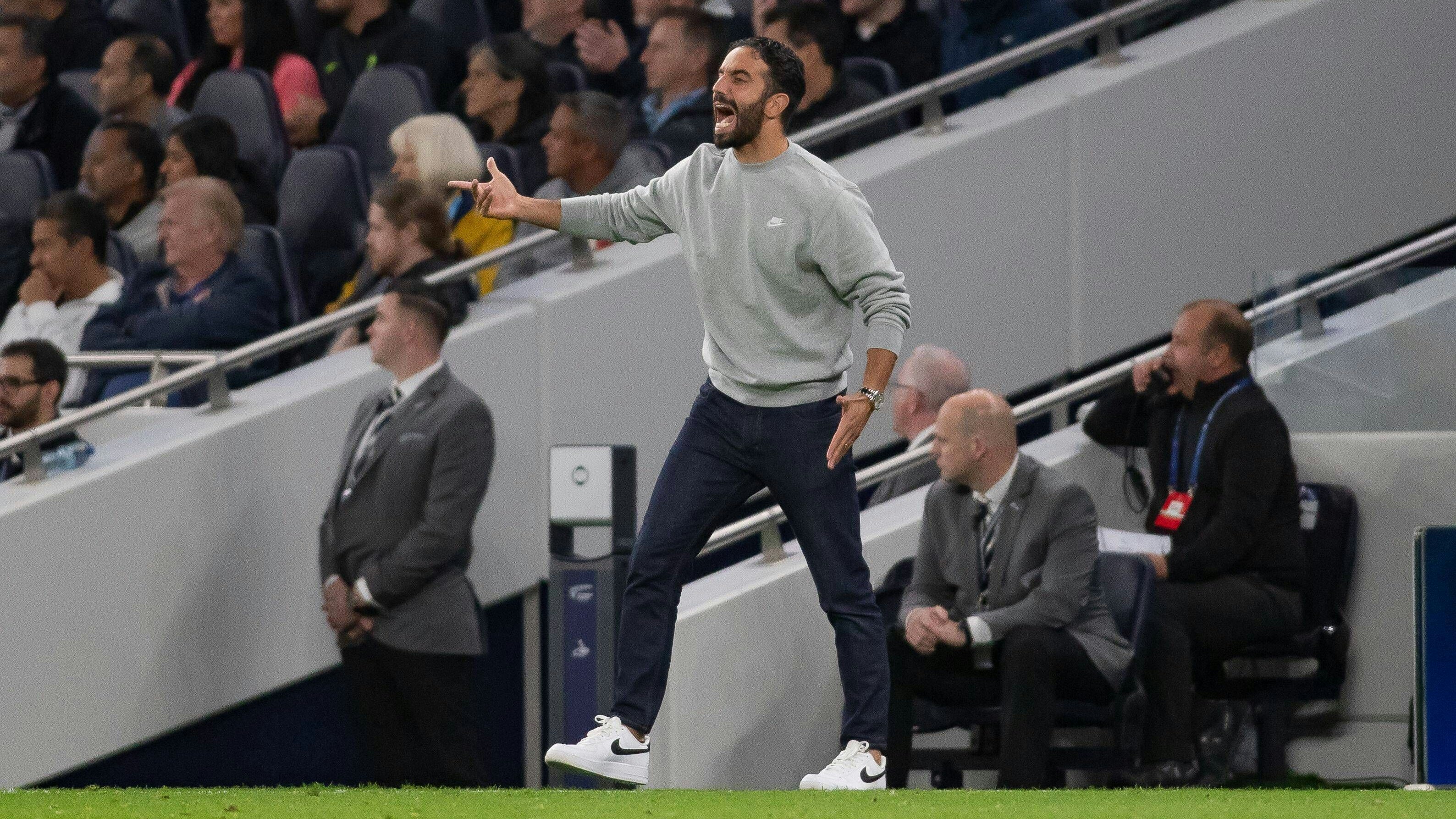 Ruben Amorin ist mit Sporting Tabellenführer in Portugal.