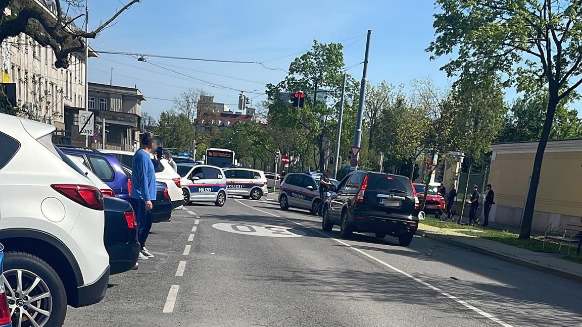 Spektakulärer Unfall bei der Hohenbergstraße (Wien-Meidling)