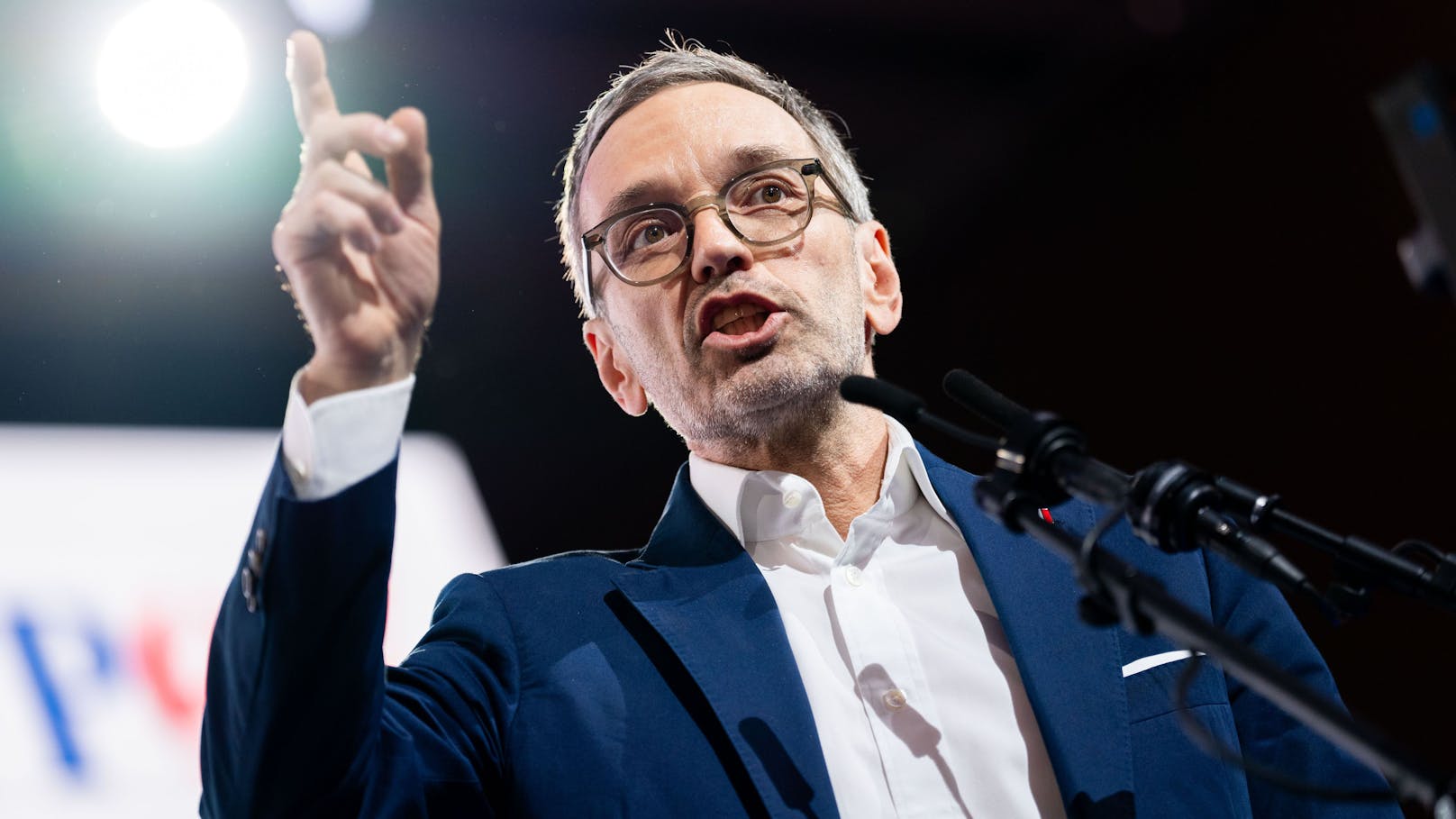 Platz eins! FPÖ-Chef Kickl führt blaue Landesliste an