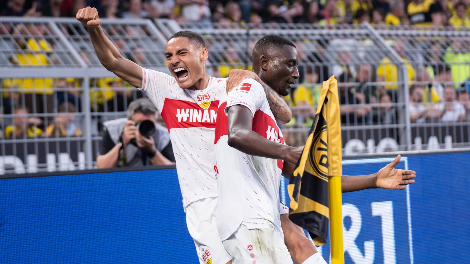 Stuttgart schlägt Dortmund, rückt an Bayern heran
