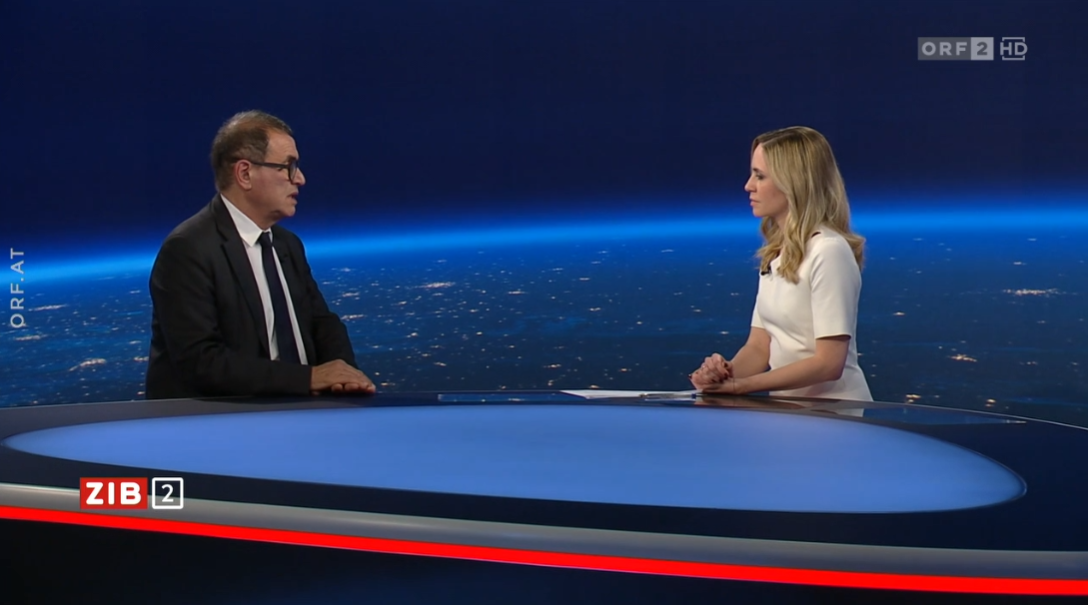 US-Finanzexperte Nouriel Roubini in der ZIB2 mit Margit Laufer am 7. April 2024.