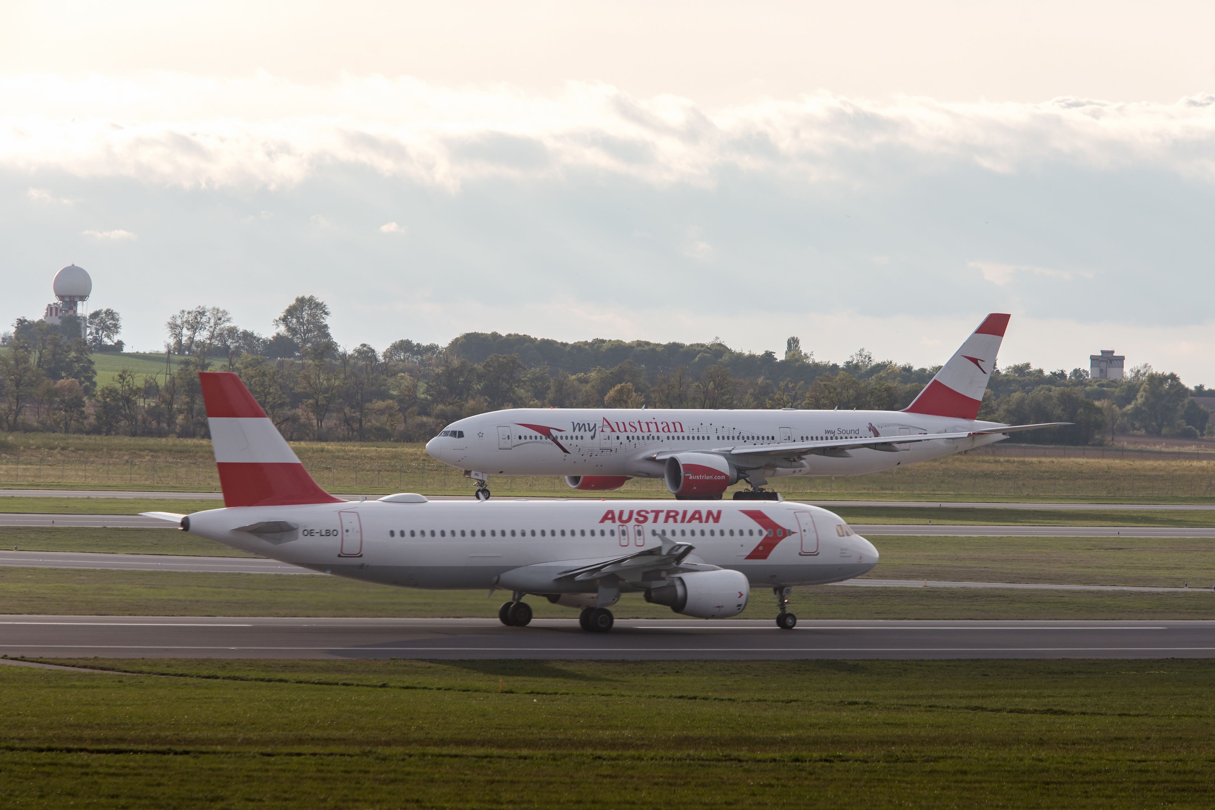 Die beiden Maschinen mussten zum Flughafen Schwechat zurückkehren. Archivbild.