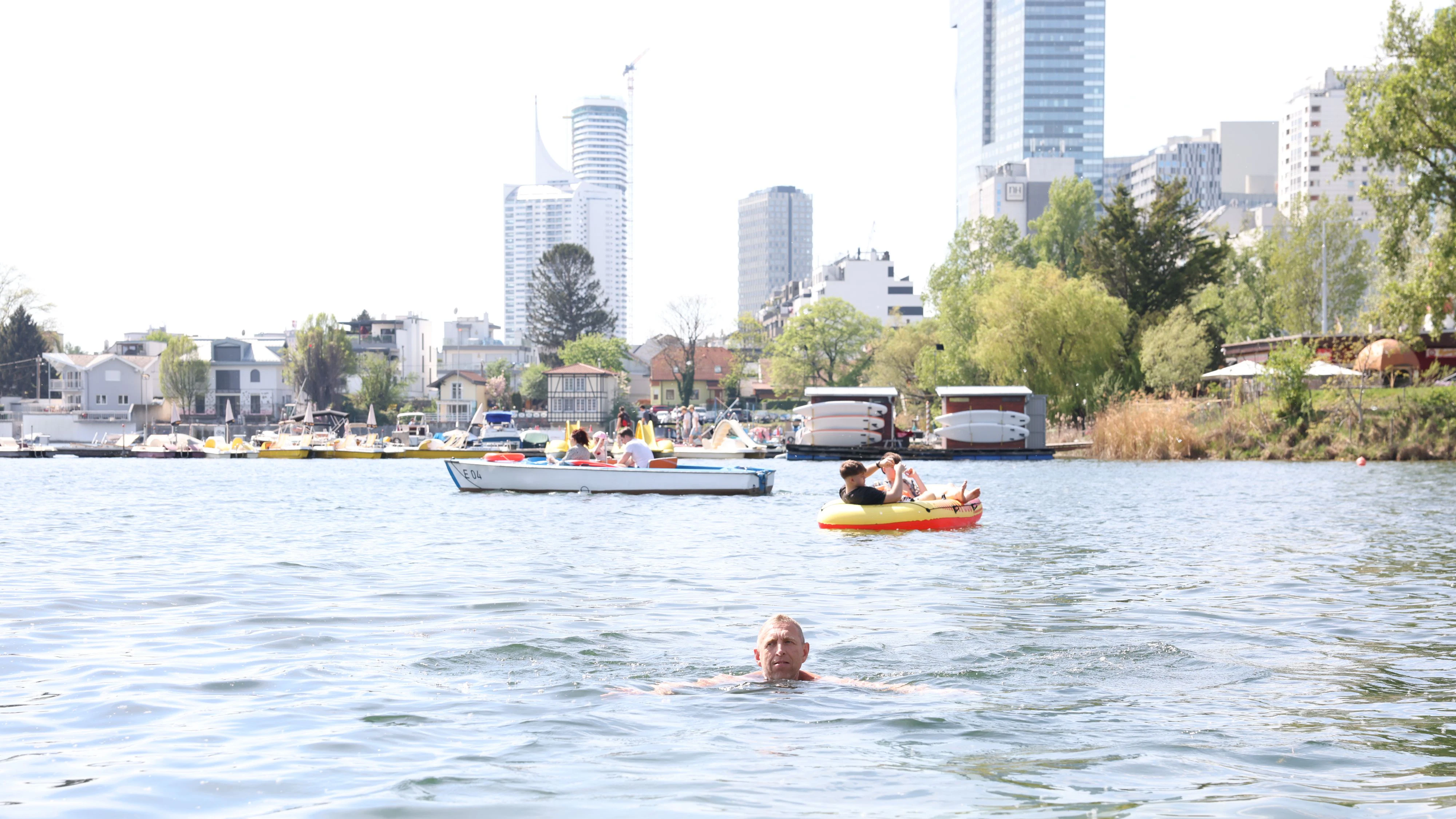 Heute.at - Urin und Sonnencreme! Badegäste verschmutzen Alte Donau