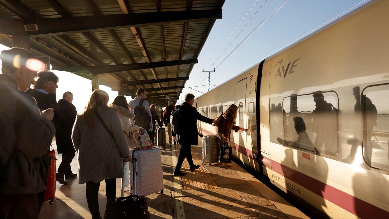 Feierabend! – Lokführer lässt 150 Passagiere sitzen