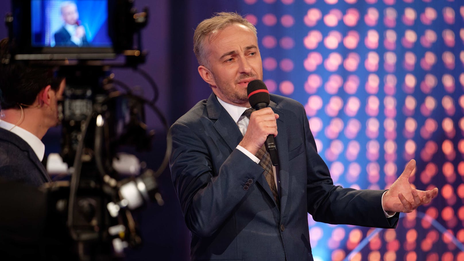 ORF-Knaller! Böhmermann moderiert den "Song Contest"