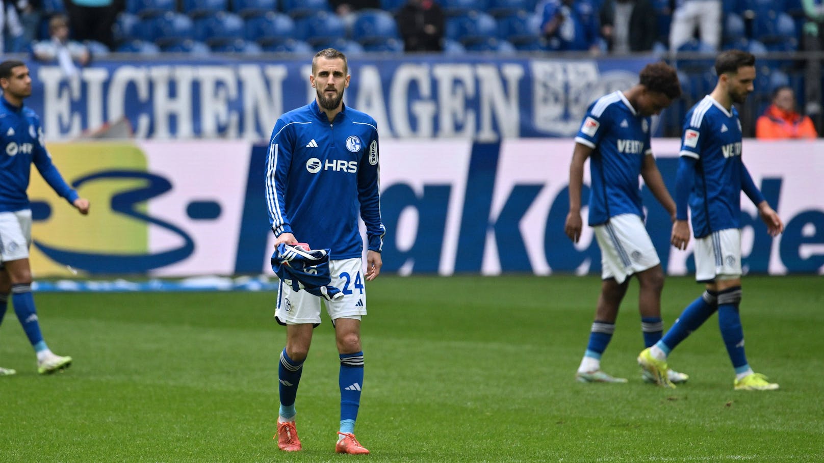 Schalke suspendiert Spieler wegen Schoko-Shake