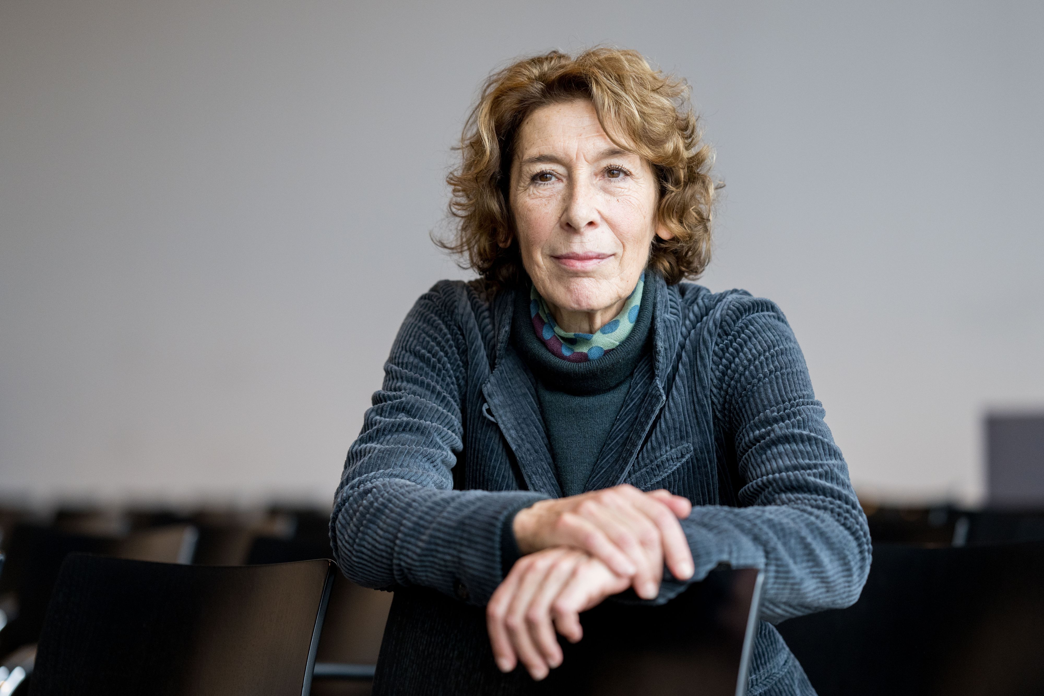 Adele Neuhauser zeigt sich von ihrer 