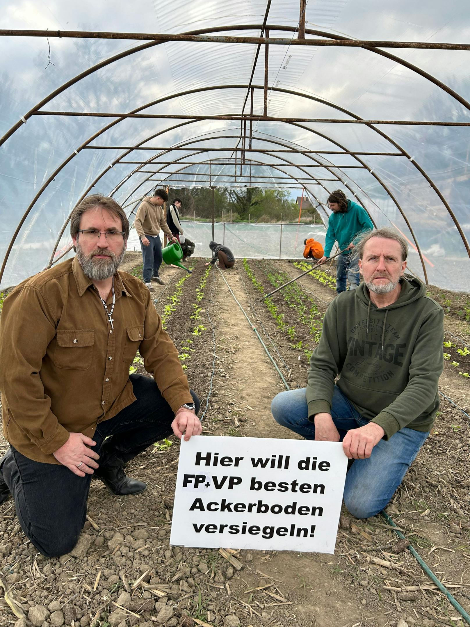 Land enteignet sieben Bauern für Bau von Umfahrung