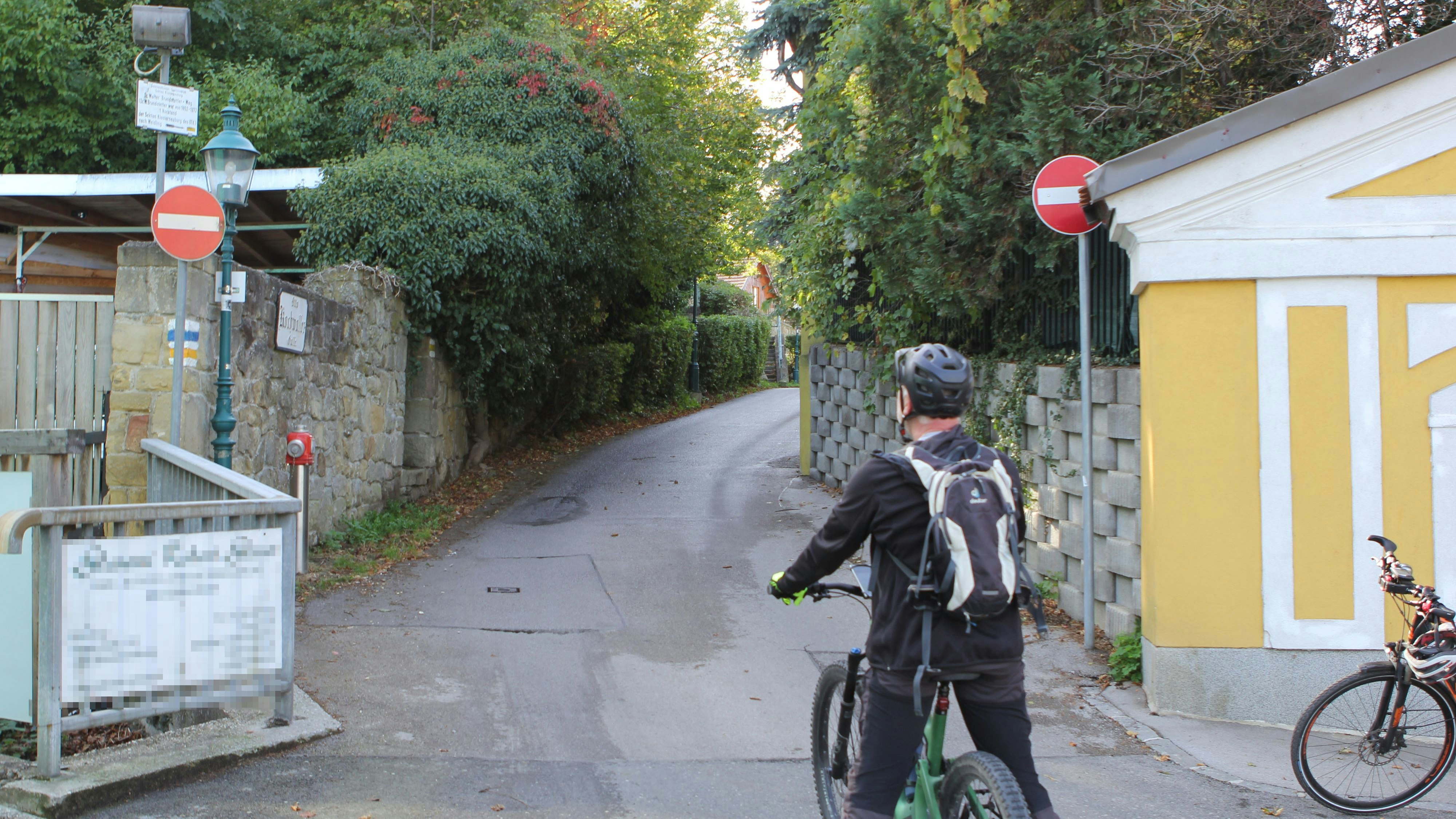 Klosterneuburgs Radwege sind Lückenhaft. Neben Straßen, die nur in eine Richtung befahrbar sind, müssen Freunde des Radsports teilweise sogar auf die B14 ausweichen.