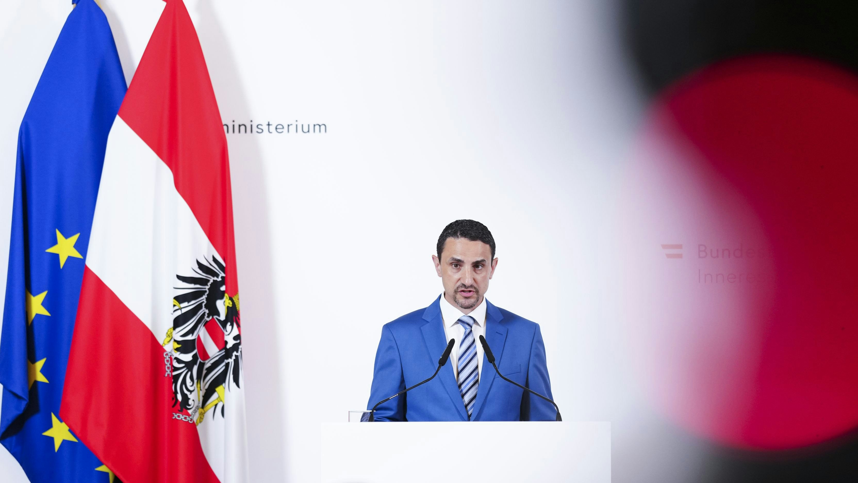 Omar Haijawi-Pirchner ist Leiter der Direktion Staatsschutz und Nachrichtendienst (DSN) in Österreich