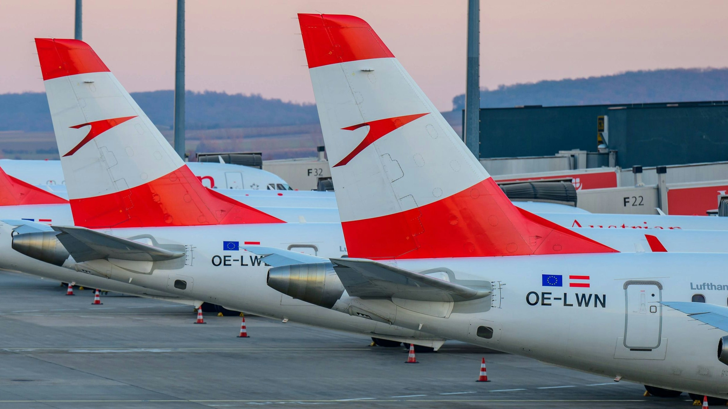 Heute.at - AUA-Hammer! Jetzt liegt neues Angebot am Tisch