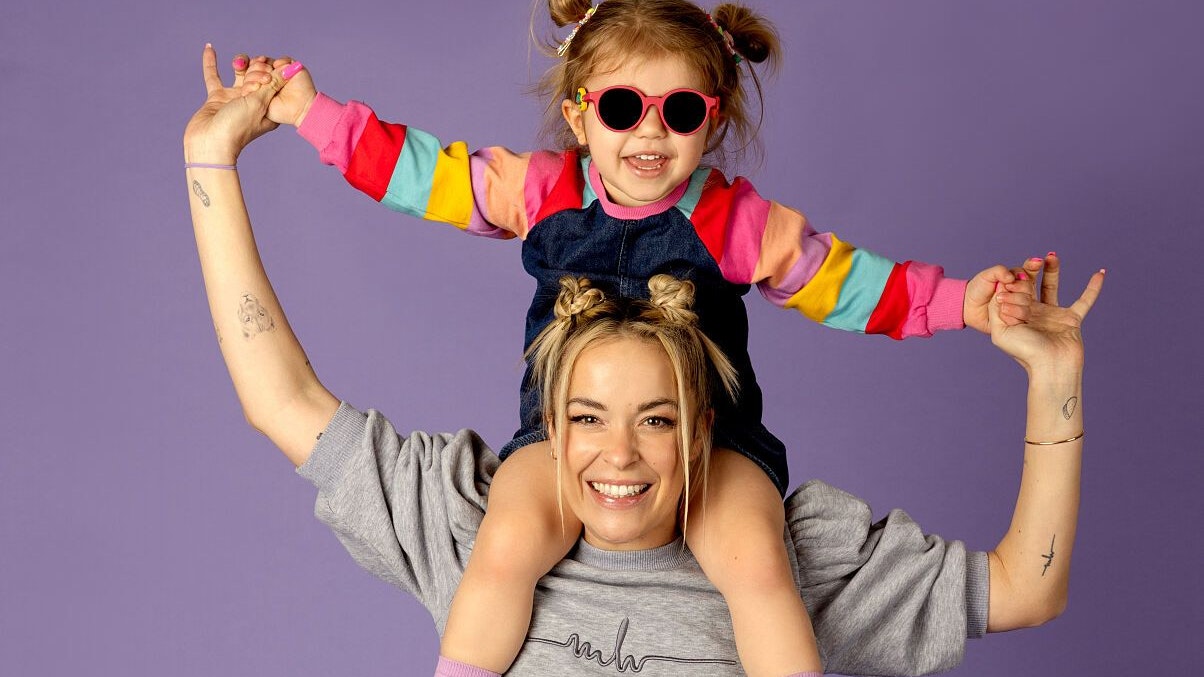 Heute.at - Hoermanseder modelt mit Tochter für neue Kollektion