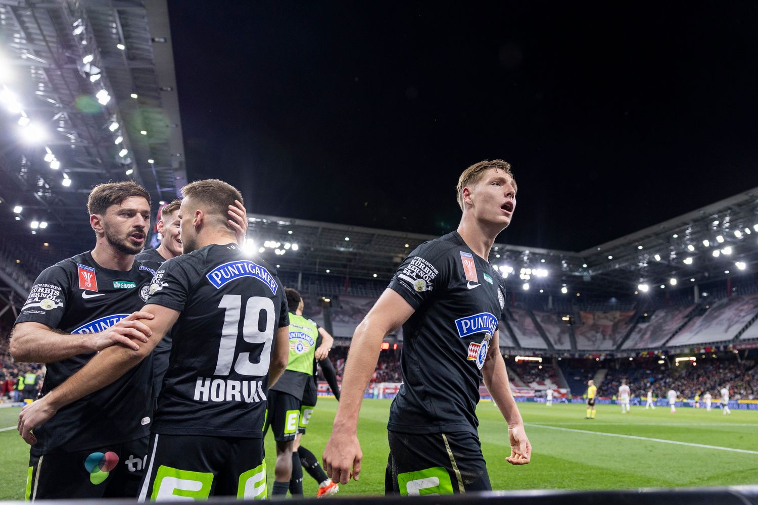 Alexander Prass (r.) kämpft mit Sturm um zwei Titel.