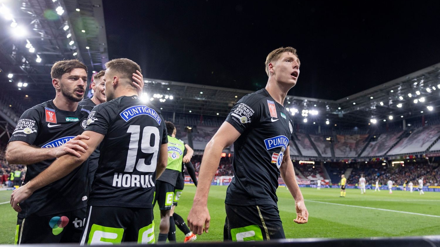 Alexander Prass (r.) kämpft mit Sturm um zwei Titel.