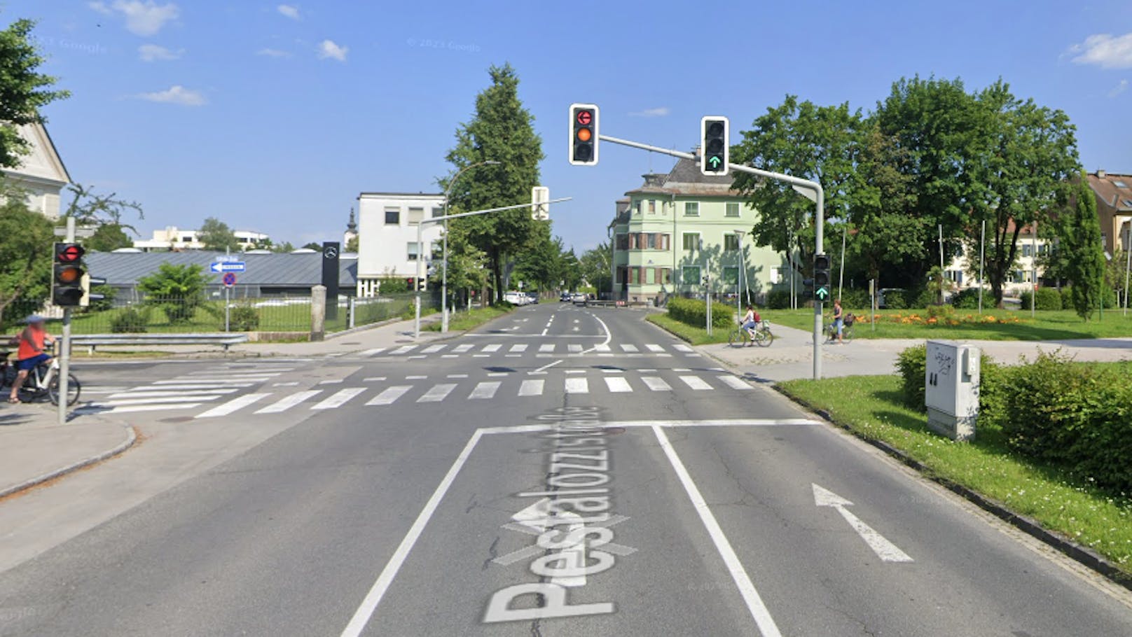 Auf dieser Kreuzung Pestalozzistraße/10. Oktober-Straße kam es zur Kollision.