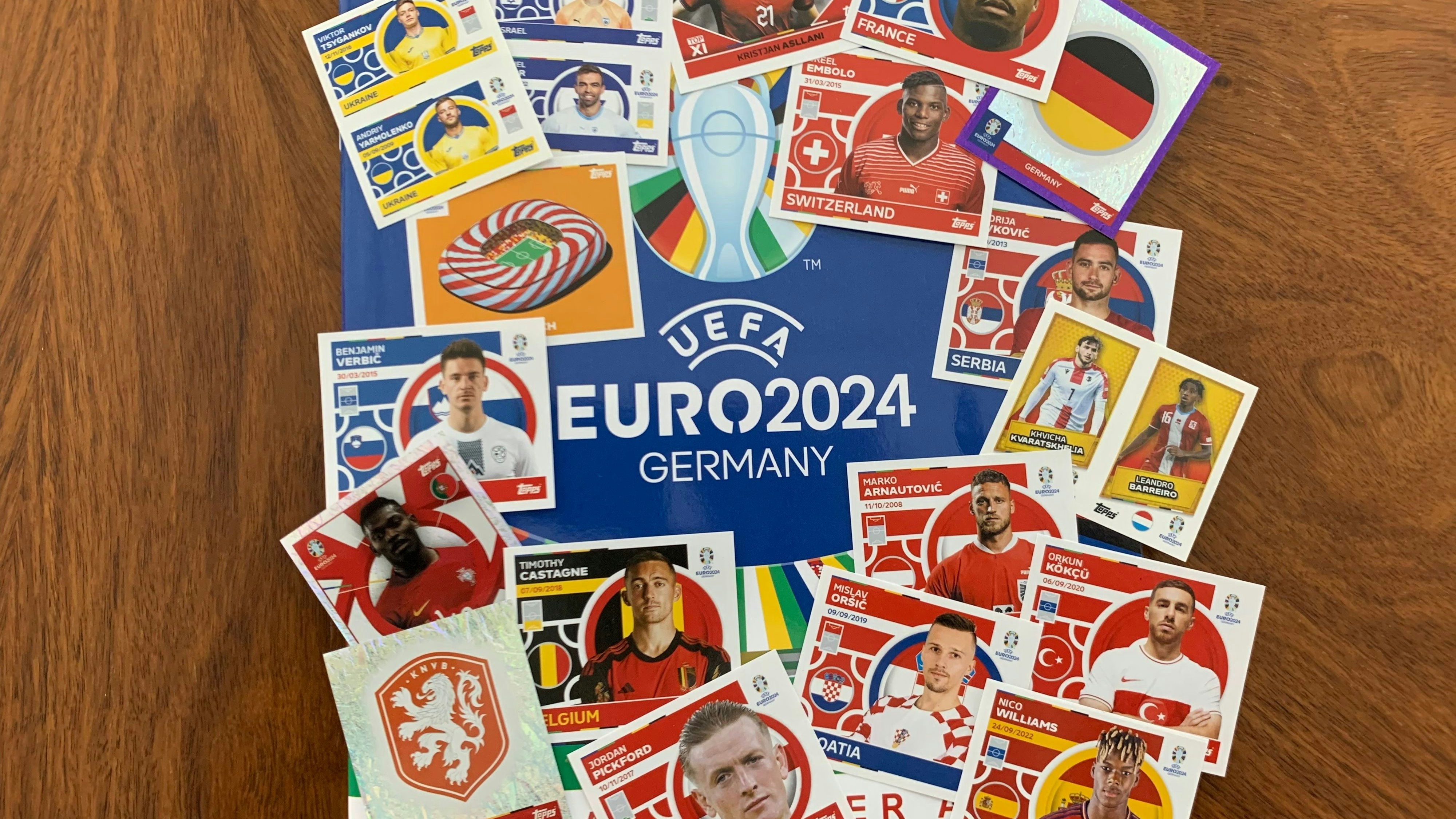 Das neue Stickersammelalbum für die Euro 2024 fasst insgesamt 728 Bilder und wird, um es voll zu bekommen, mindestens 200 Euro an Investitionen benötigen