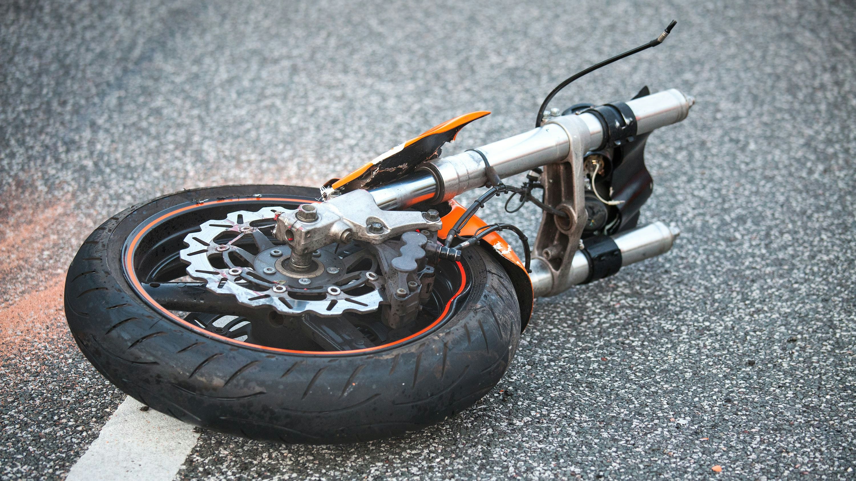 Heute.at - Kärntner stürzt mit Motorrad und ist sofort tot