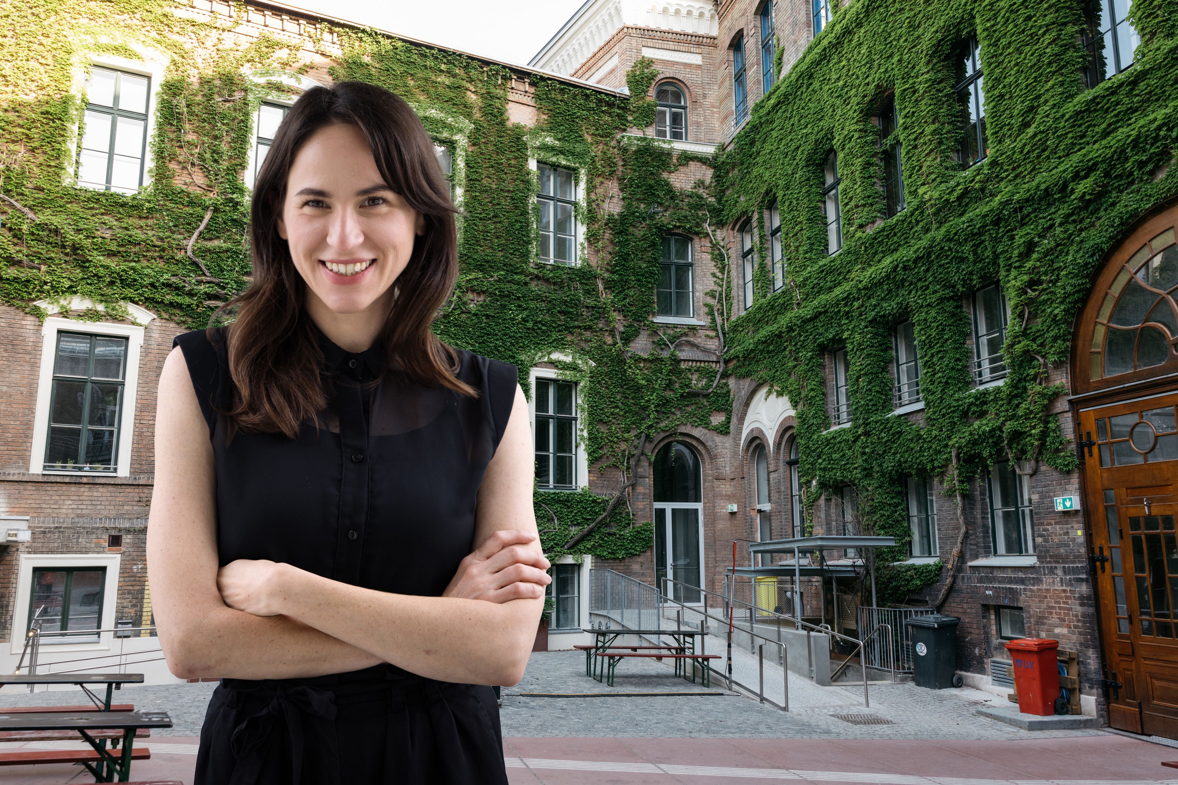 Die neue WUK-Geschätsleiterin Stefanie Steinwendtner freut sich über die abgeschlossene Sanierung.