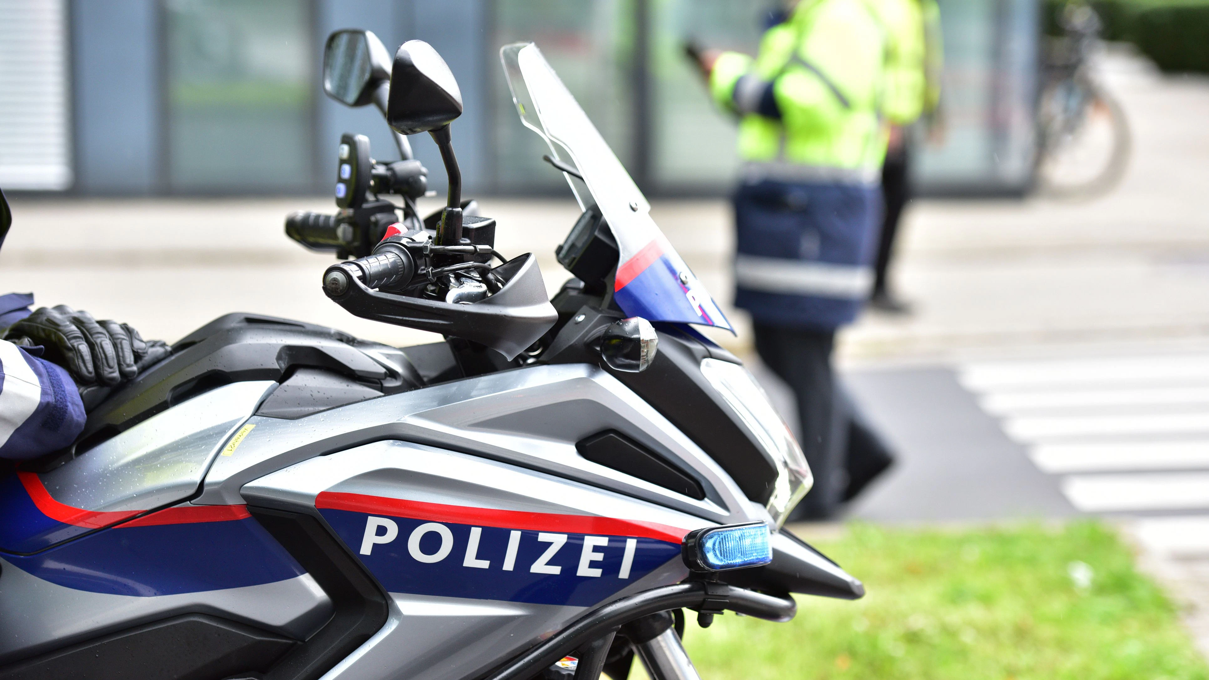 Heute.at - 23-Jähriger an 1 Tag 3-mal von selbem Radar geblitzt