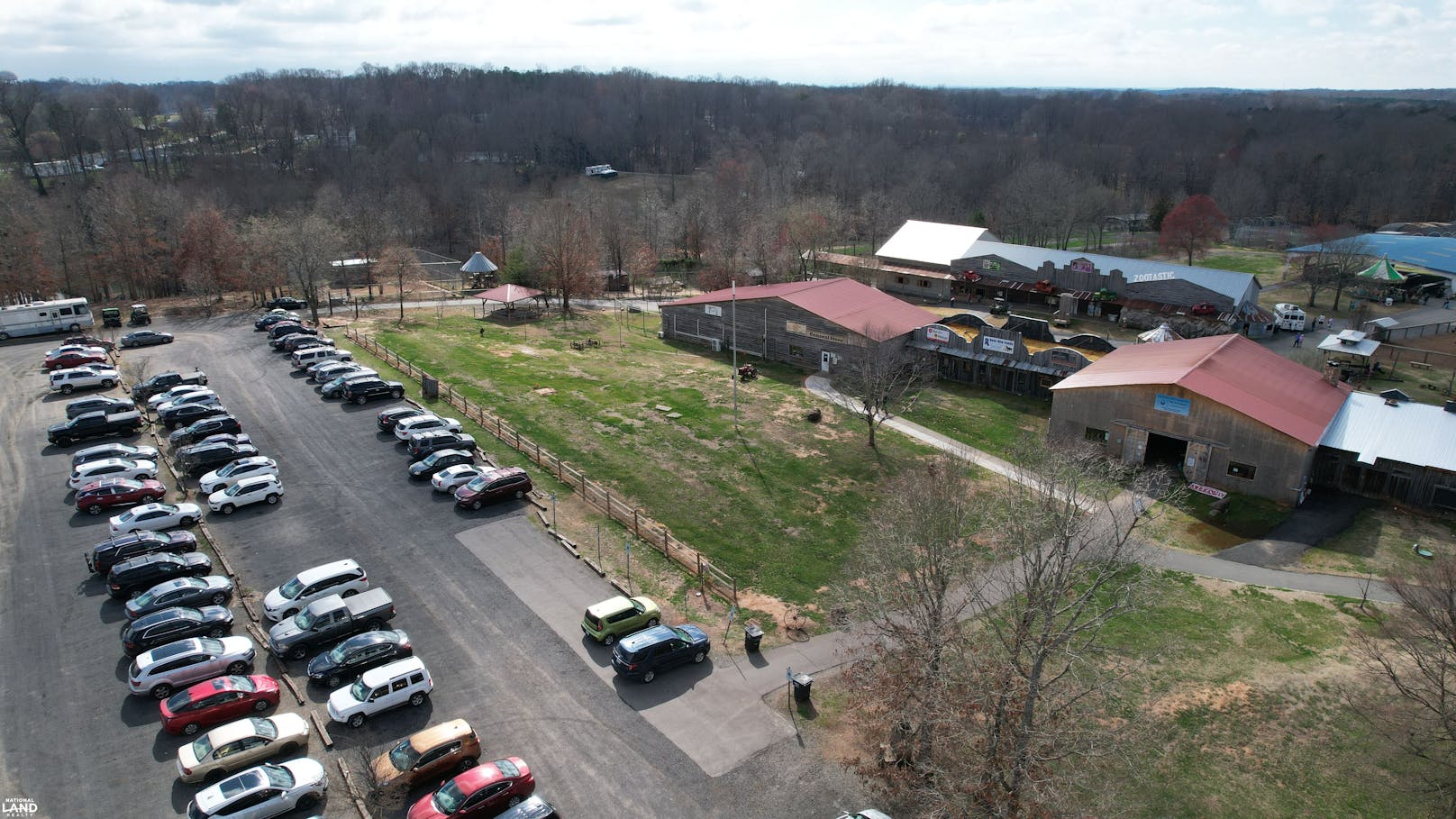 Der Zootastic-Park befindet sich auf einem riesigen Grundstück in Troutman der Nähe der Stadt Charlotte.