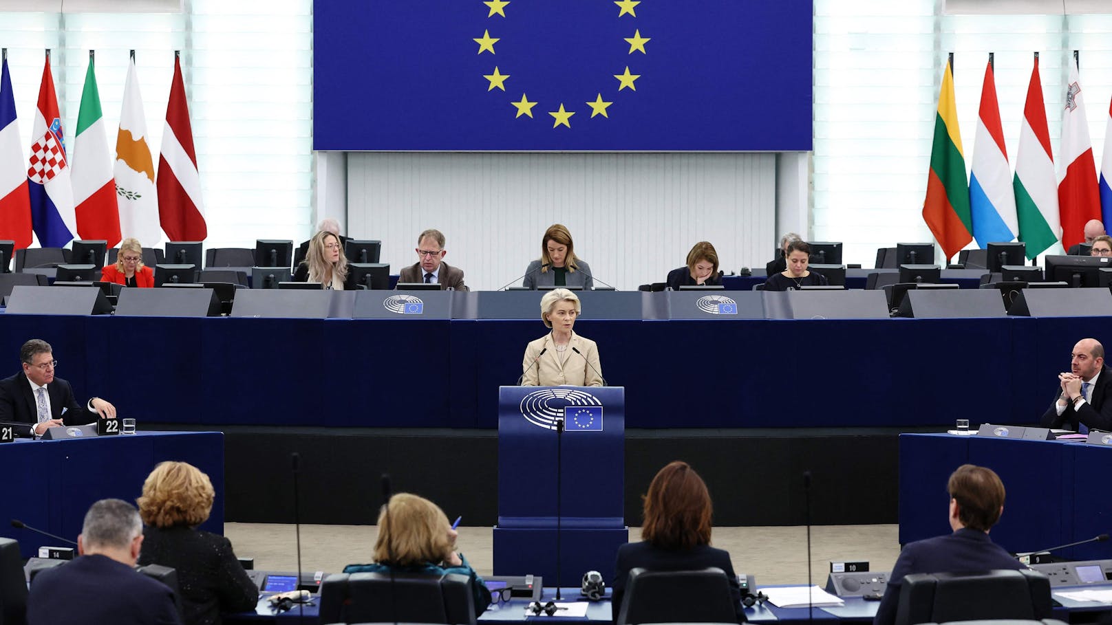 EU-Politiker verdient drei Millionen Euro mit Nebenjobs