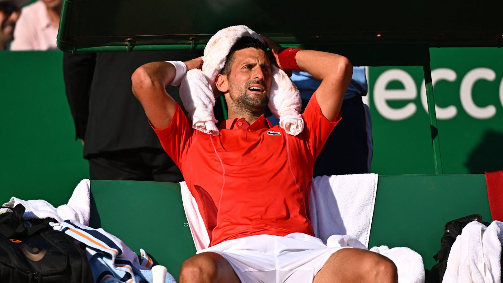 Djokovic schreit Fan an, fliegt in Monte Carlo raus