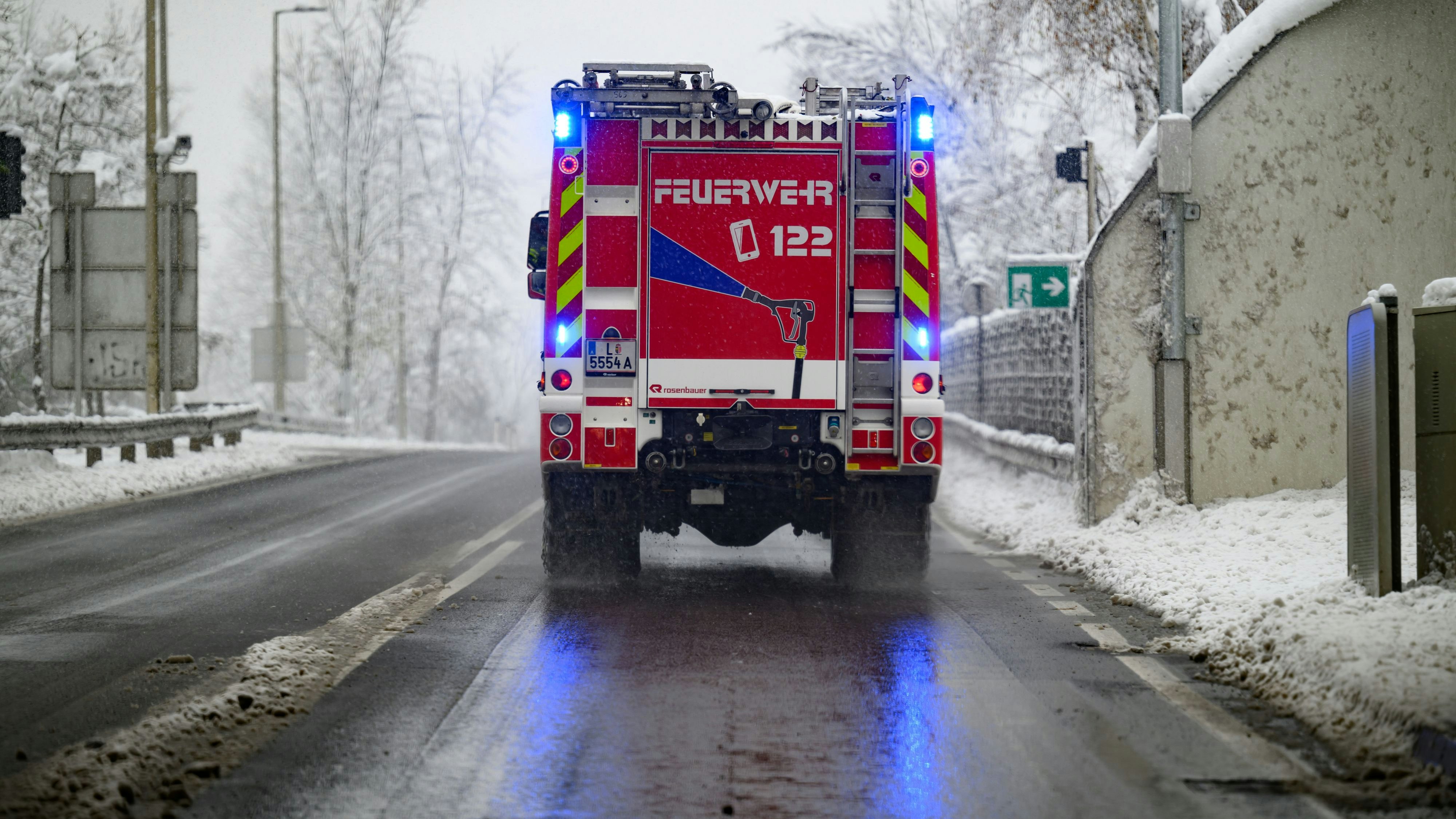 Heute.at - 32 Grad – doch jetzt schneit es auf 400 Meter herab