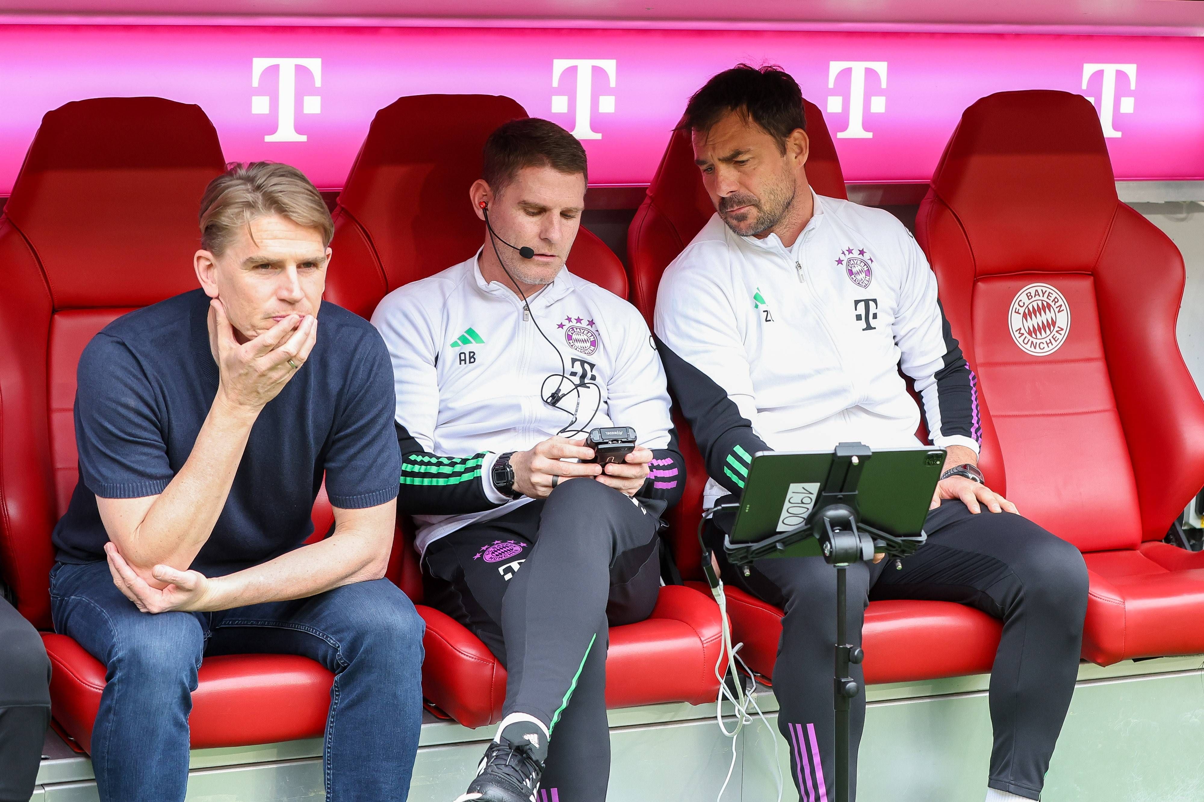 Bei Sportdirektor Christoph Freund (l.) rauchen die Köpfe.